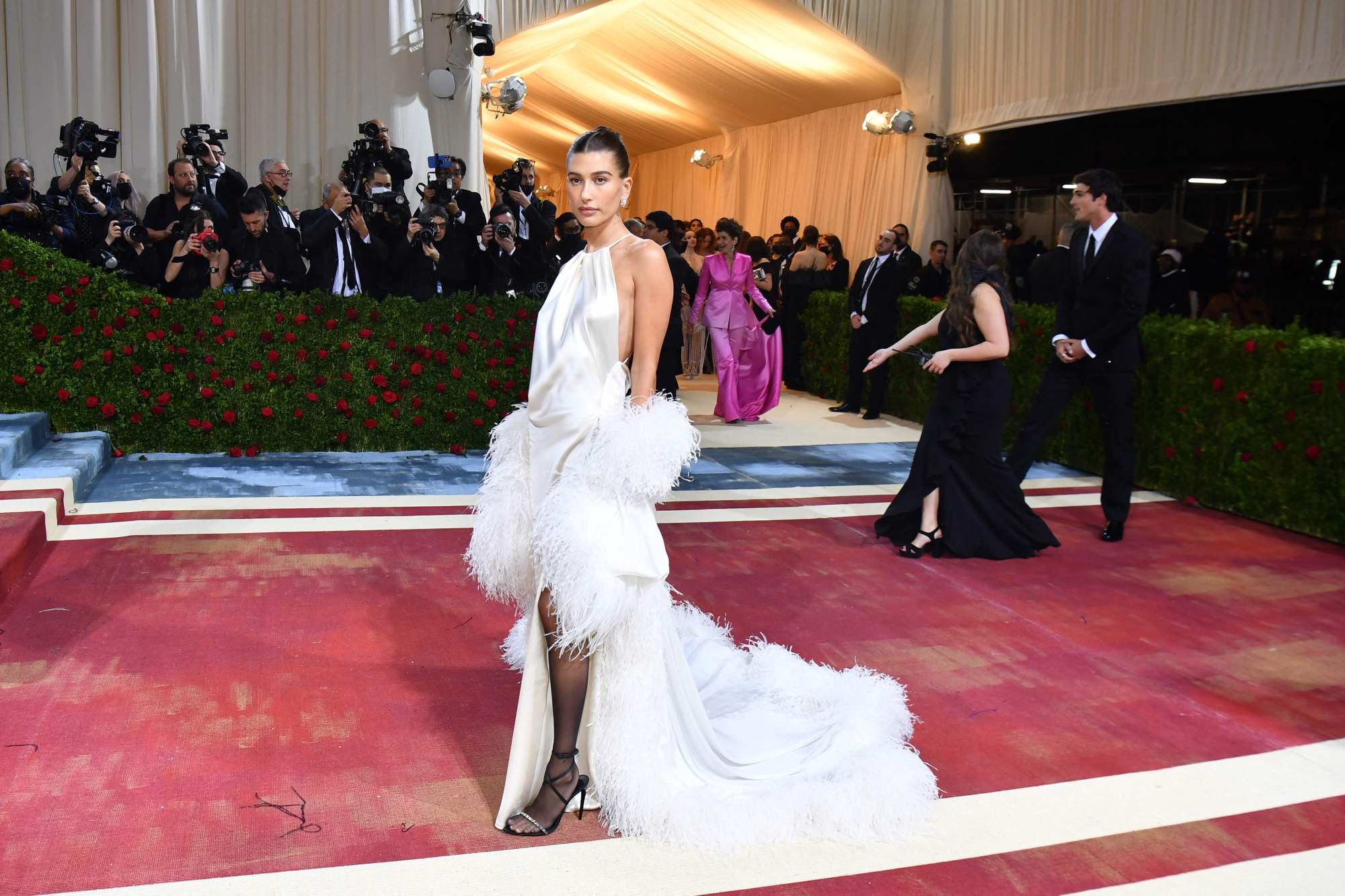 Model Hailey Bieber attended the Met Gala 2022 in a white dress on May 2, in New York. Photo: AFP