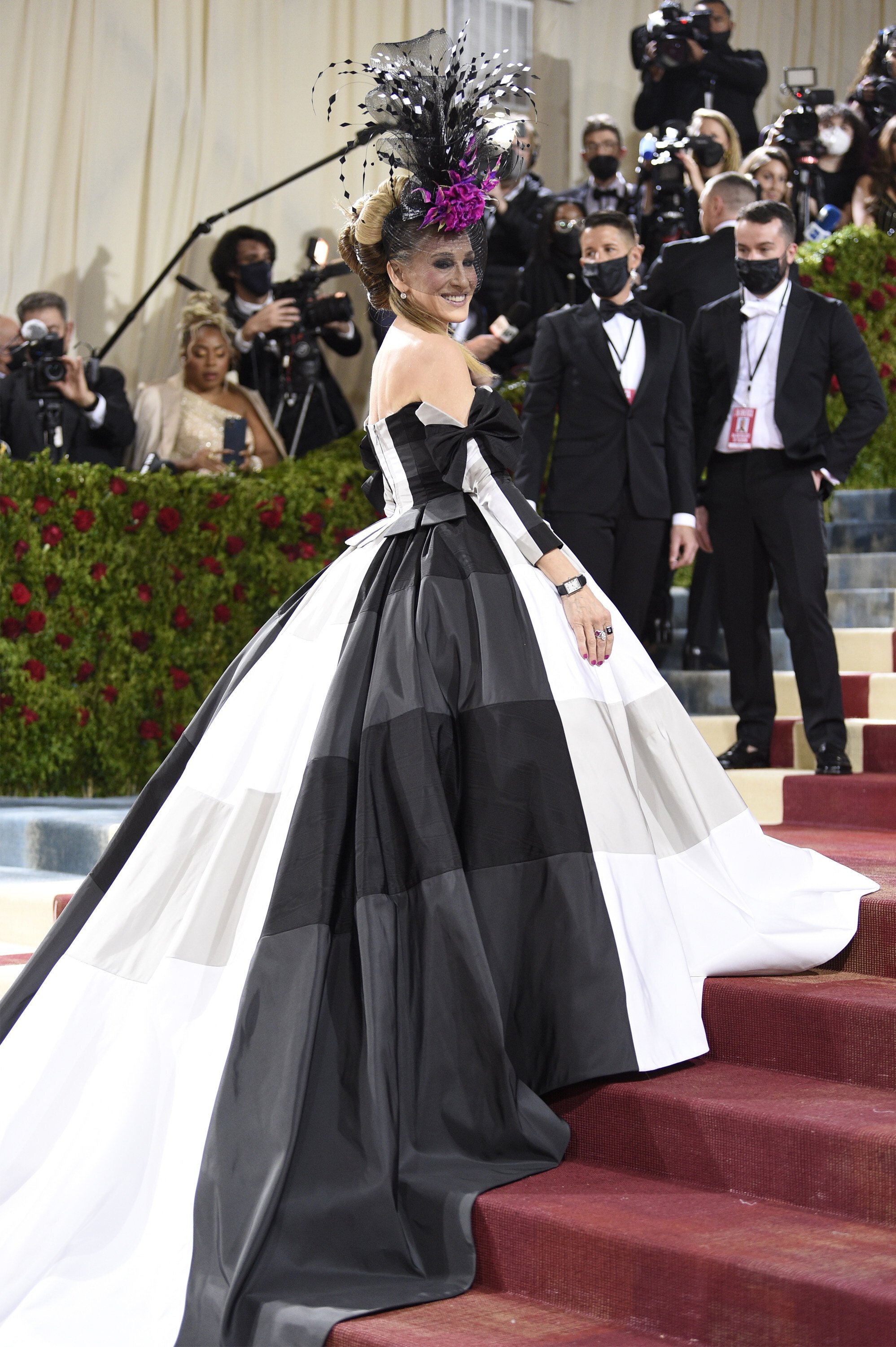 Sarah Jessica Parker wore an outfit by Christopher John Rogers at The Metropolitan Museum of Art’s Costume Institute benefit gala, on Monday in New York. Photo: AP