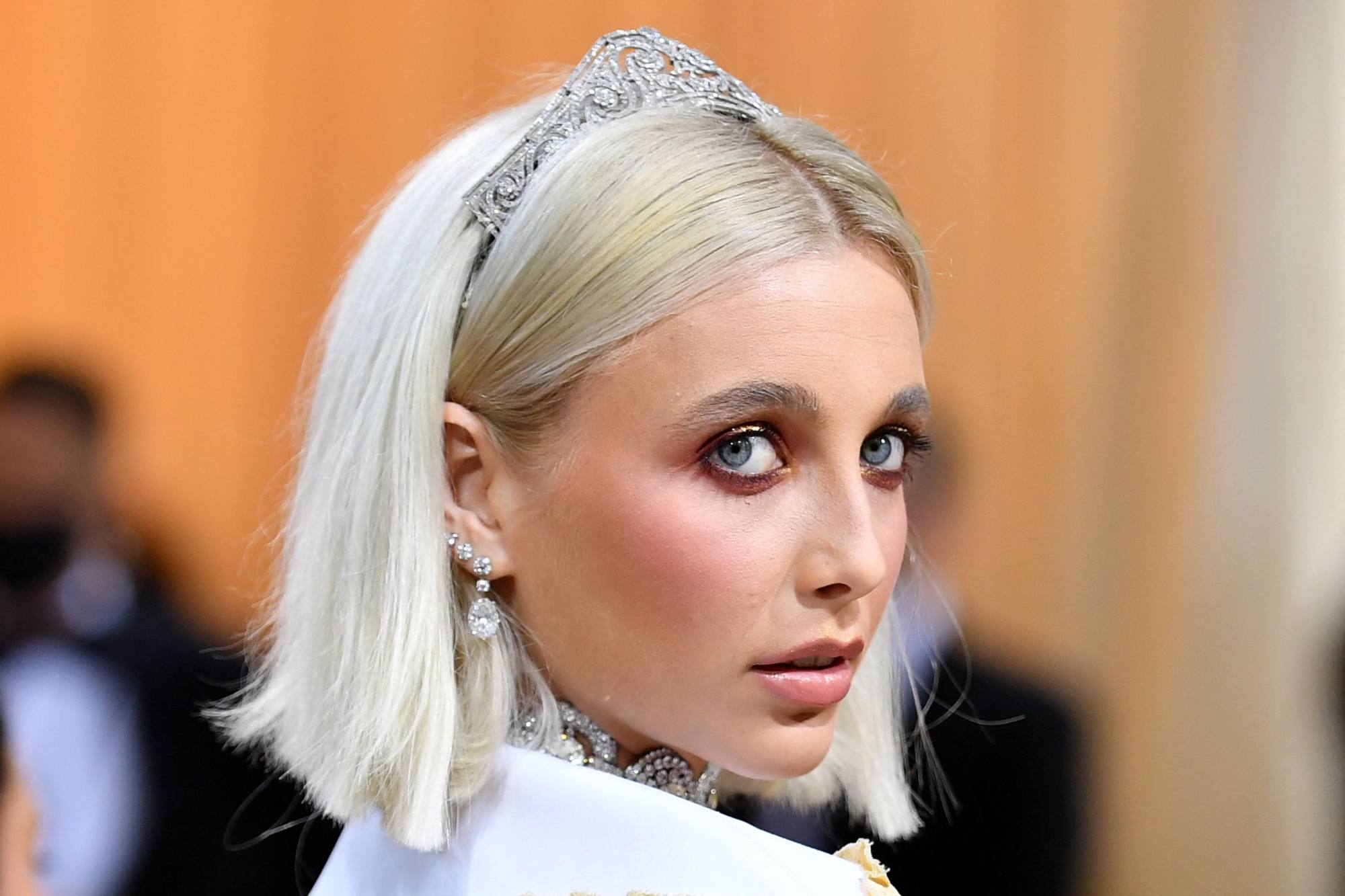 Emma Chamberlain, Cartier's Newest Ambassador, Drips in Diamonds on the Met  Gala Red Carpet