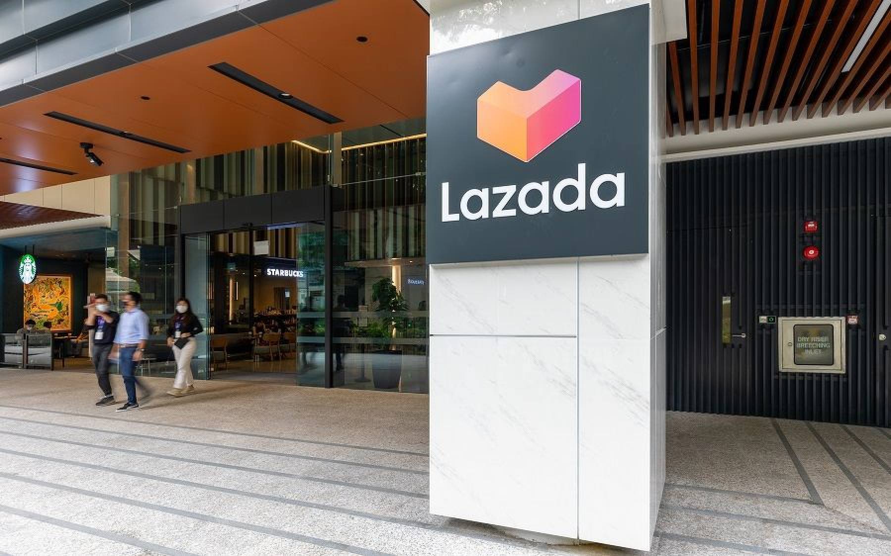 Thai Army Boycotts Online Retailer Lazada After Video Enrages Royalists ...