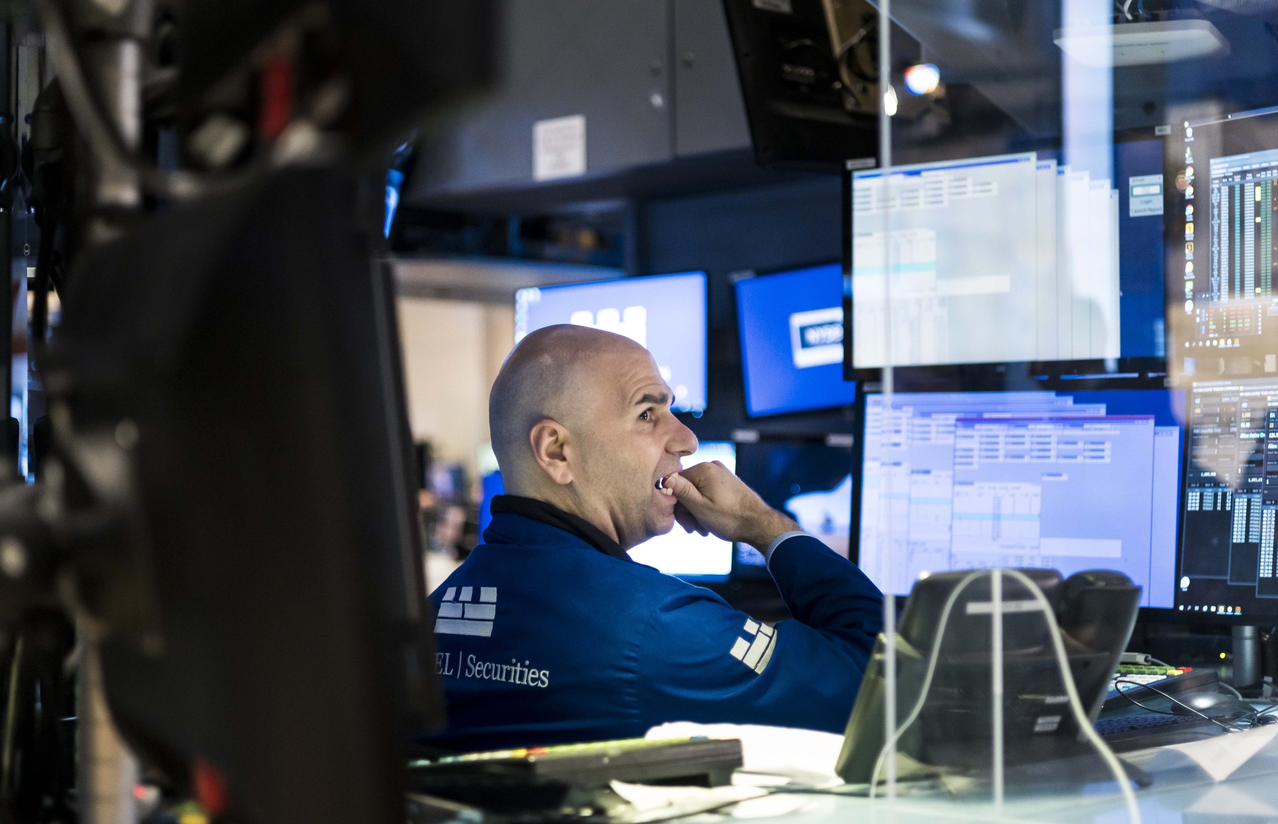 A trader works on the floor of the New York Stock Exchange on May 19. Photo: EPA-EFE