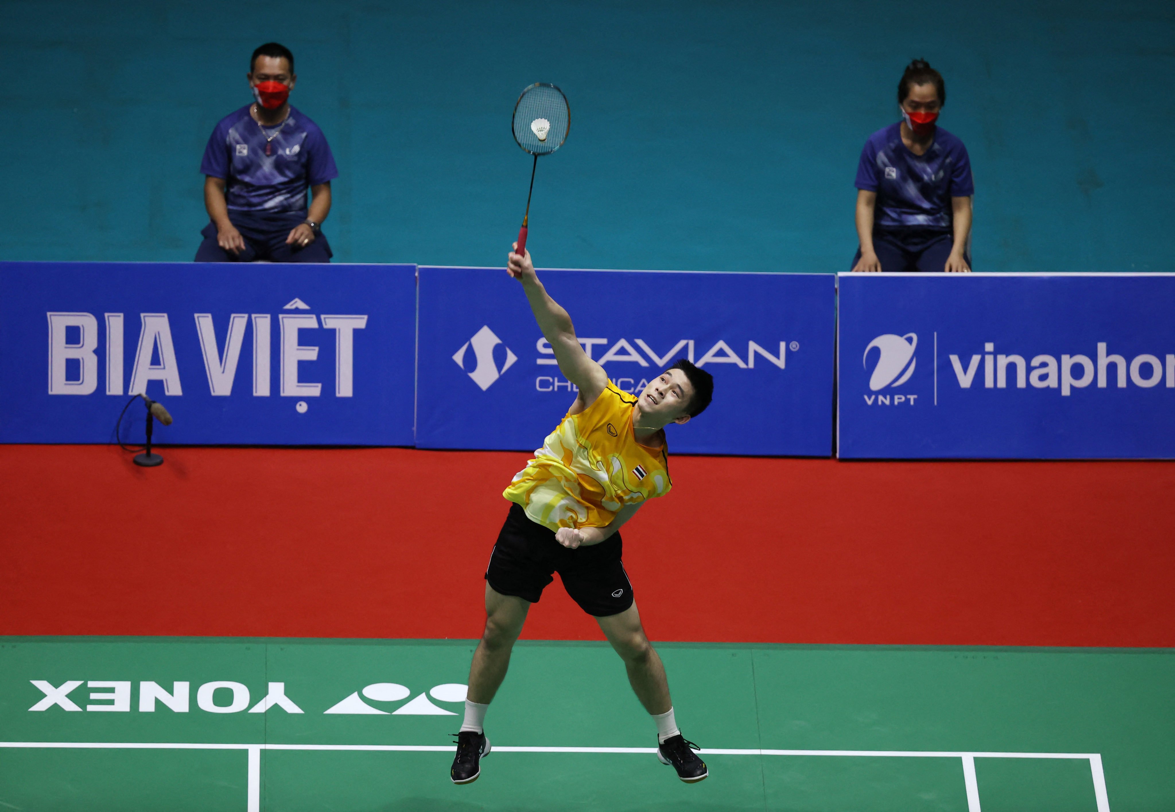 Thailand’s Kunlavut Vitidsarn in action during the men’s singles final against Singapore’s Loh Kean Yew at Bac Giang Gymnasium. Photo: Reuters
