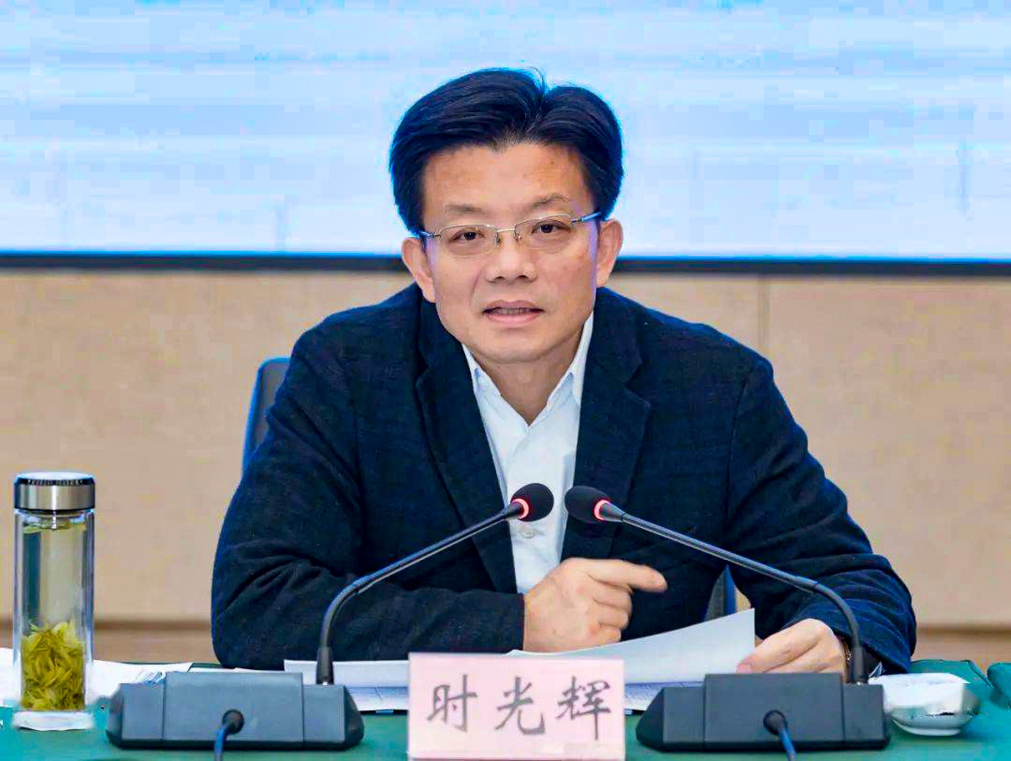 Shi Guanghui, Guizhou’s deputy secretary, benefitted from his experience in Shanghai. Photo: Weibo