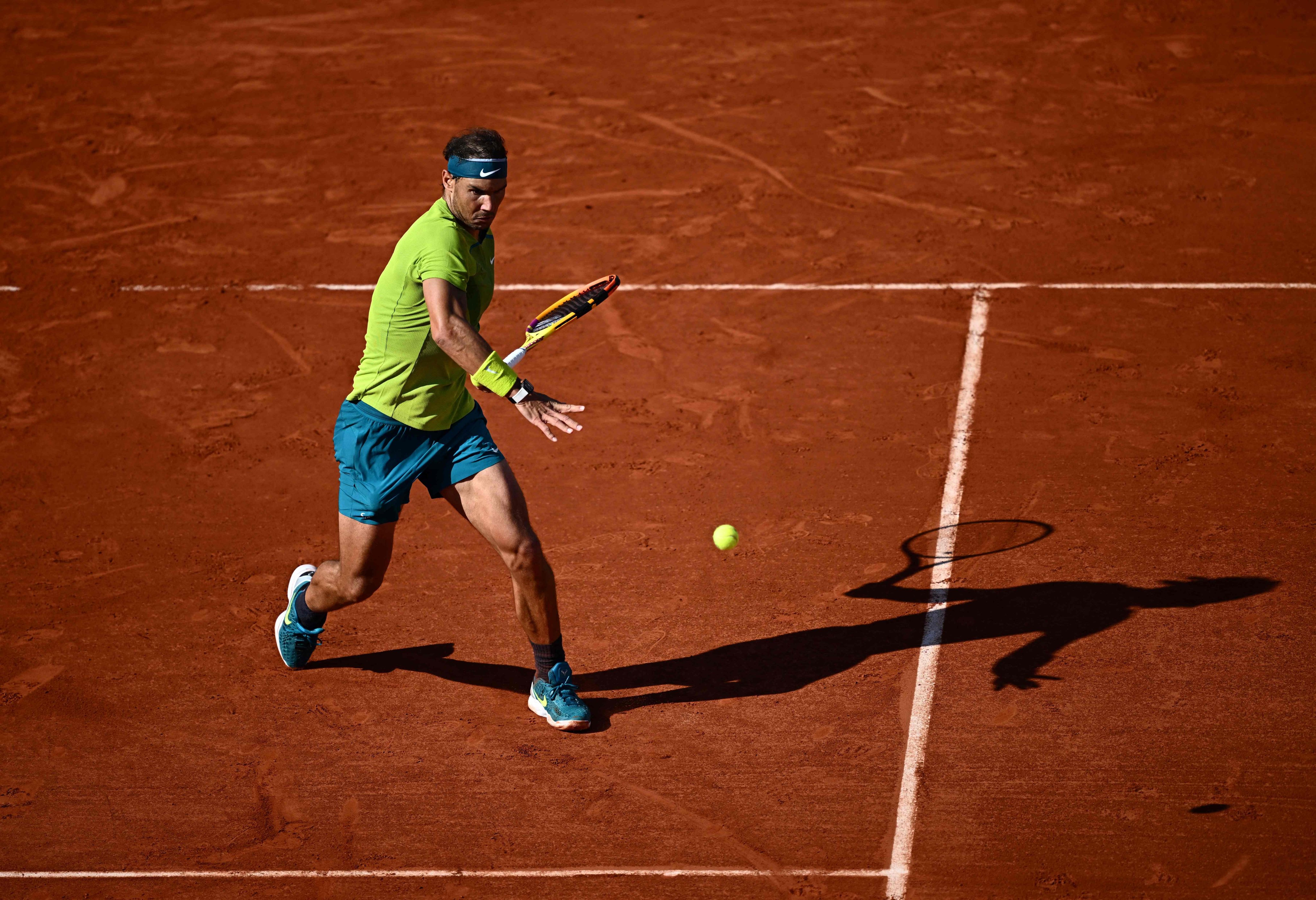 Rafael Nadal plays a forehand return to Botic Van De Zandschulp on day six of the Roland Garros tennis tournament. Photo: AFP