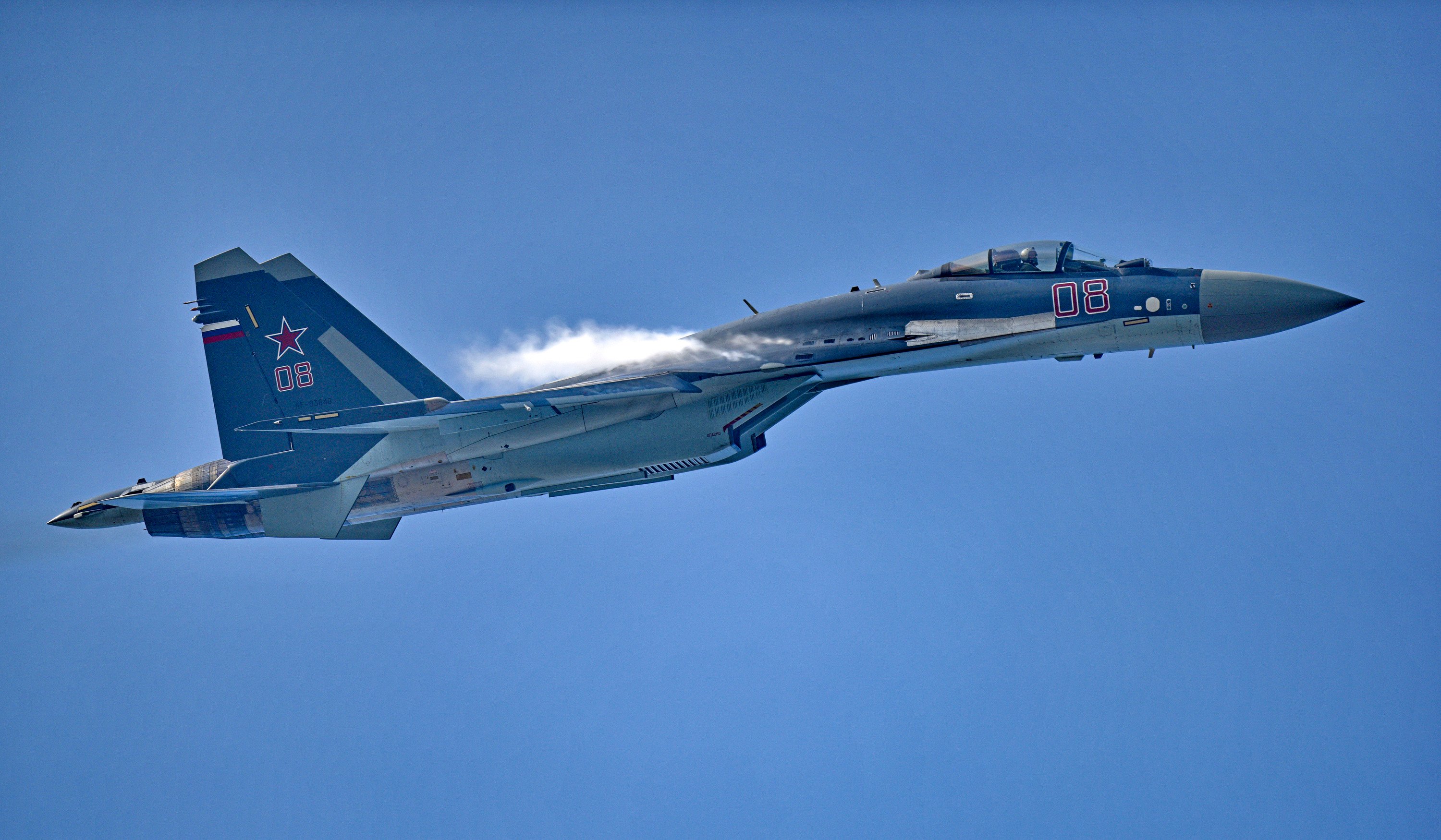 Two Su-35 fighters made an unexpected patrol near Taiwan on Monday. Photo; handout