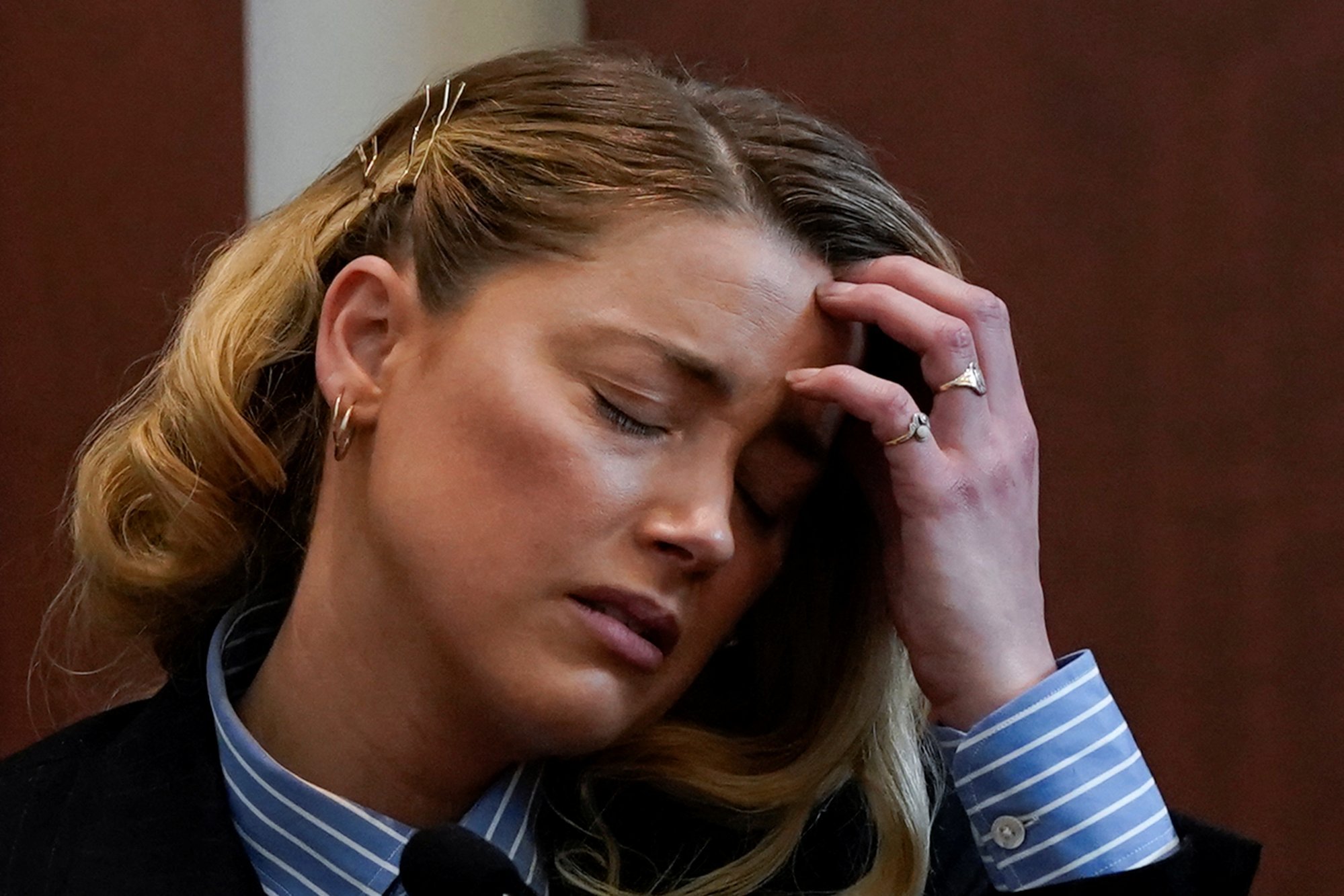 Actress Amber Heard testifies at Fairfax County Circuit Court during a defamation case against her by ex-husband, actor Johnny Depp in Fairfax, Virginia, on May 4. Photo: Reuters