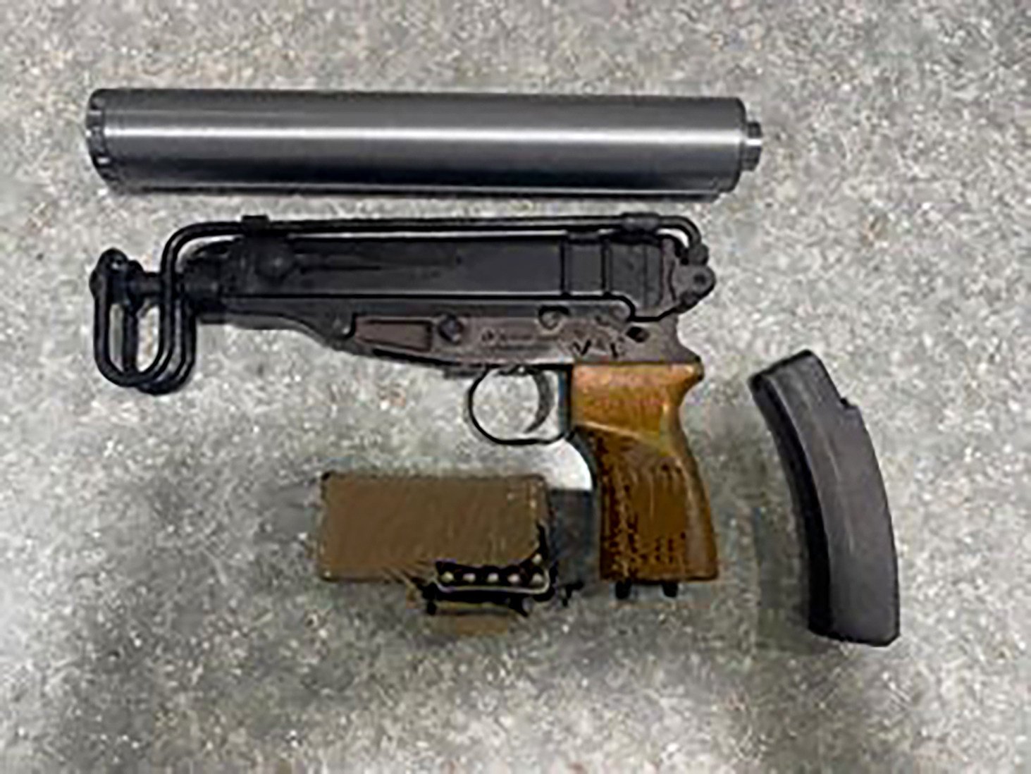 The Czech-made submachine gun had a sound suppressor with it. Photo: Hong Kong Police