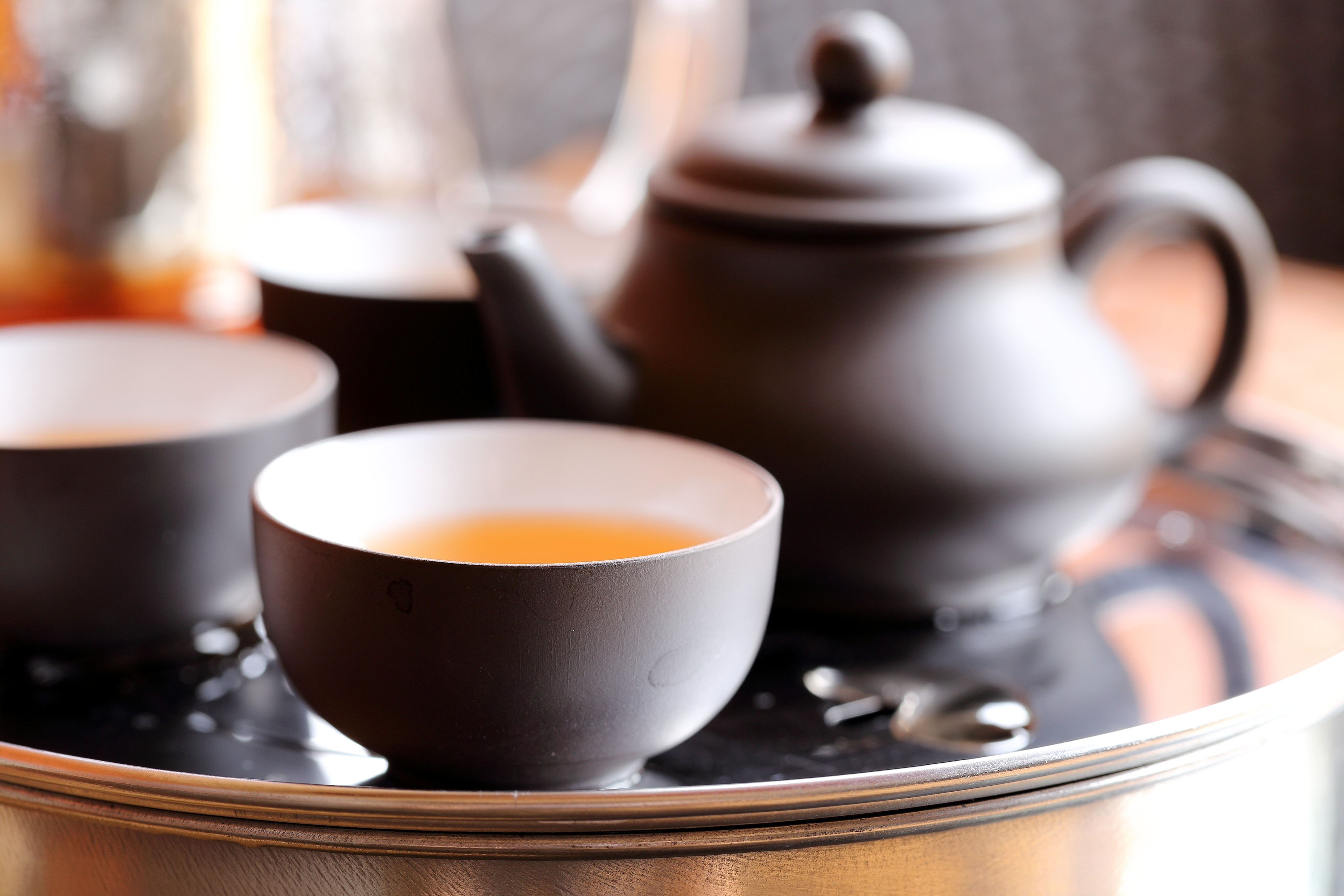 The study found that habitual tea drinking may potentially balance the gut flora and bile acids from the liver. Photo: Shutterstock Images