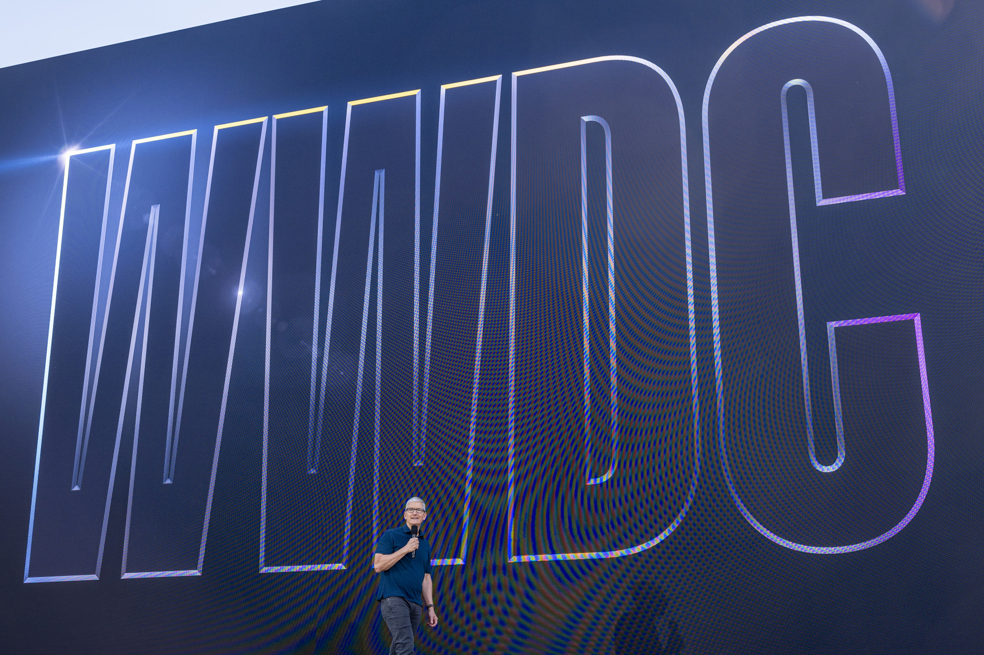 Apple CEO Tim Cook speaks during the company’s Worldwide Developers Conference at Apple Park campus in Cupertino, California, on June 6, 2022. Photo: Bloomberg