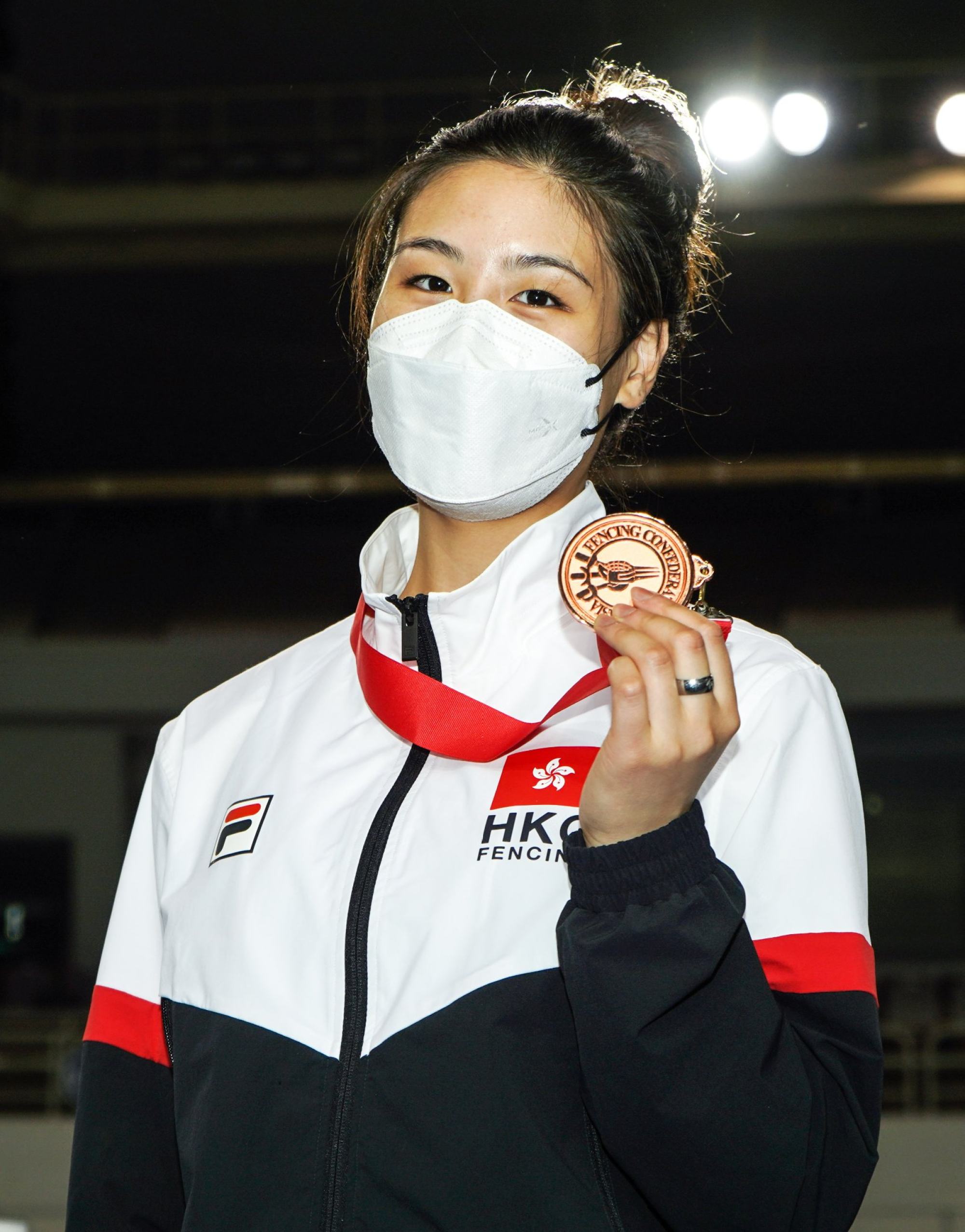 Natalie Chan with her bronze medal. Photo: FIE