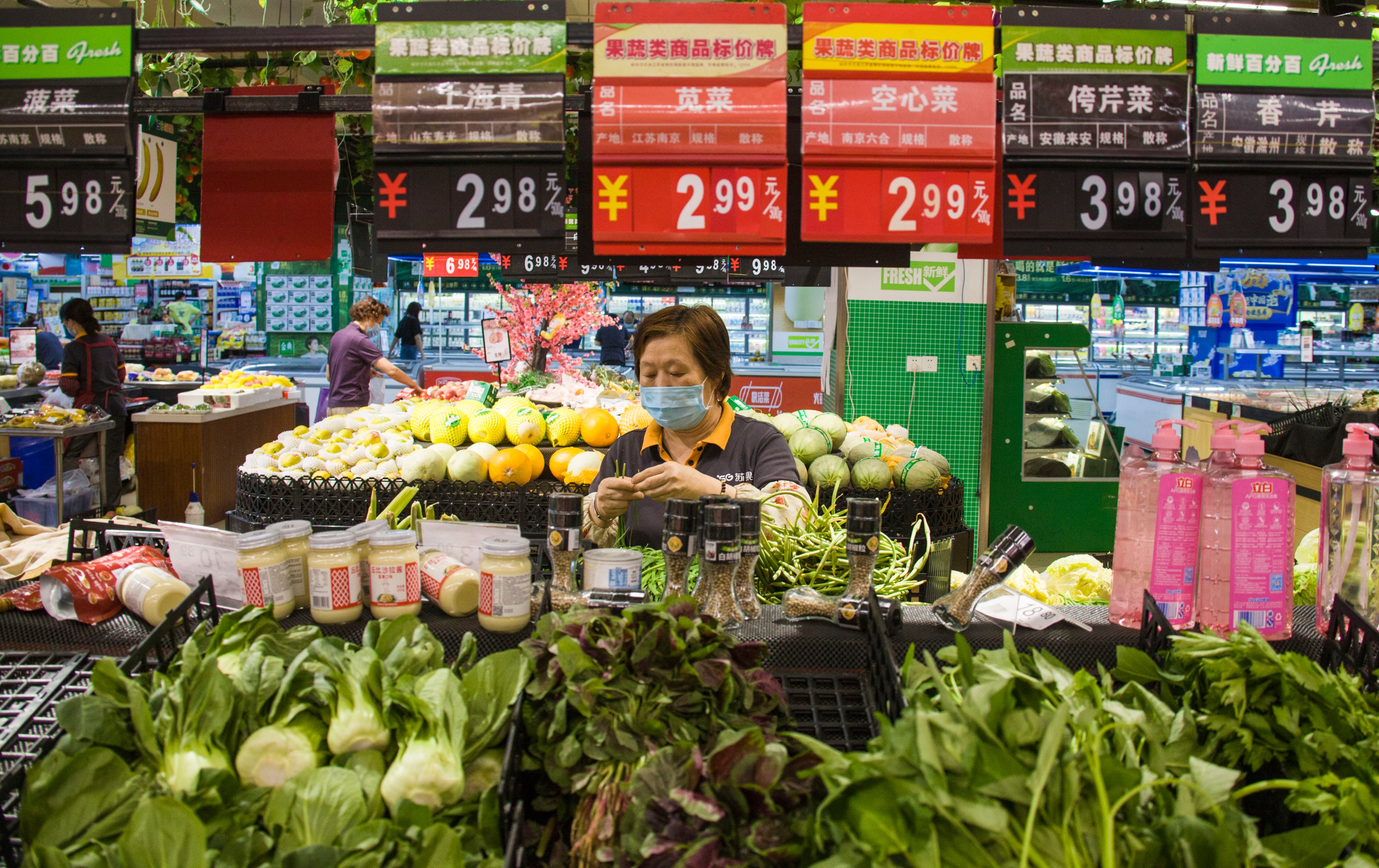 China’s consumer price index grew 2.1 per cent in May from a year earlier, flat from April, though still at a six-month high. Photo: Xinhua