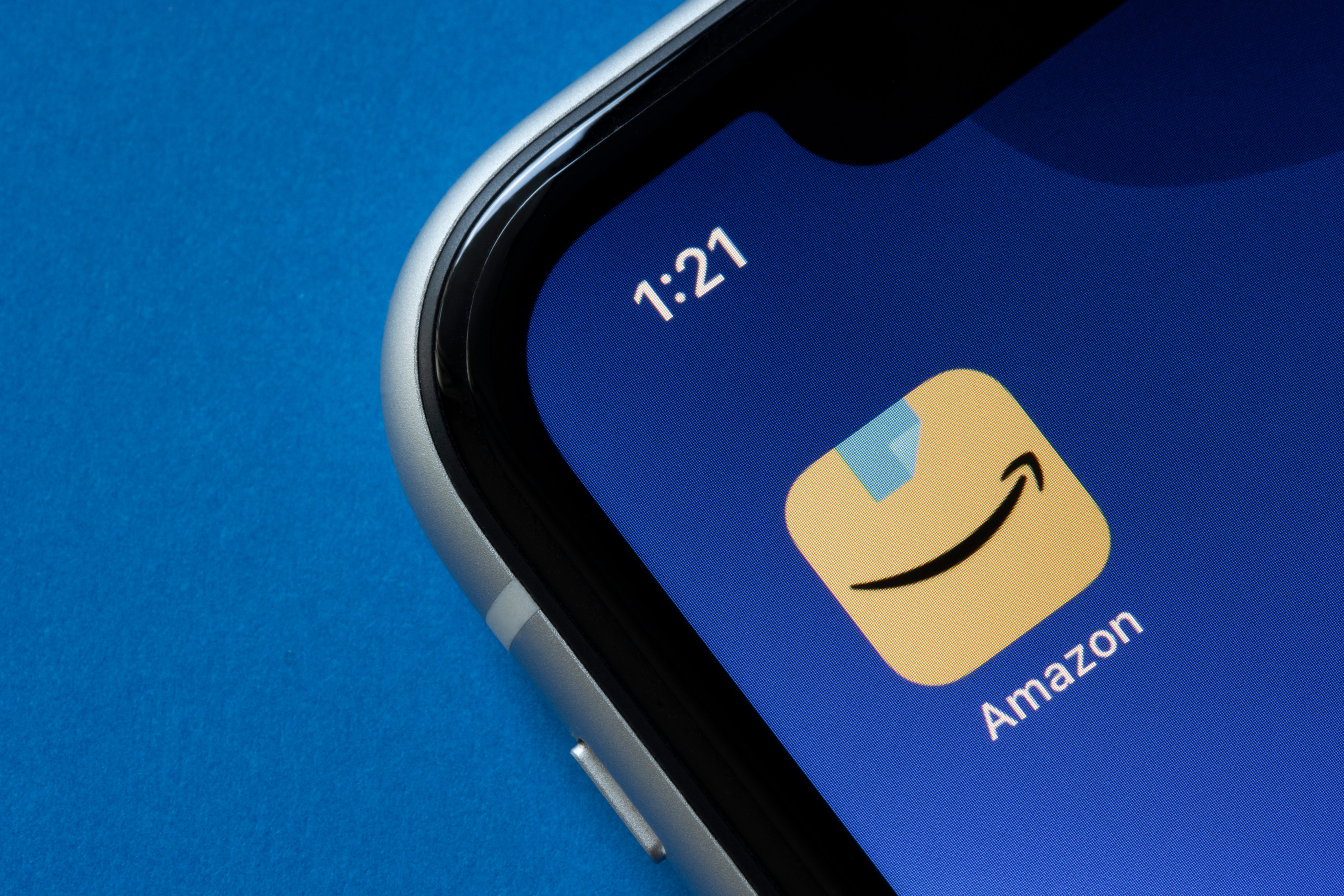 Amazon and Cartier’s joint lawsuits filed on June 15, 2022, reflect more signs of trouble for Chinese vendors on the US online shopping platform. Photo: Shutterstock