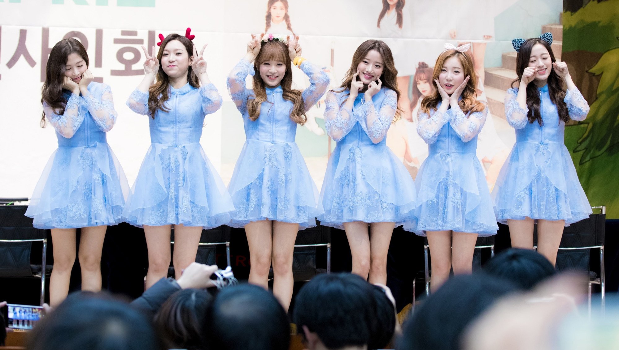 April pose together for photos on stage during better times. Photo: Wikimedia Commons