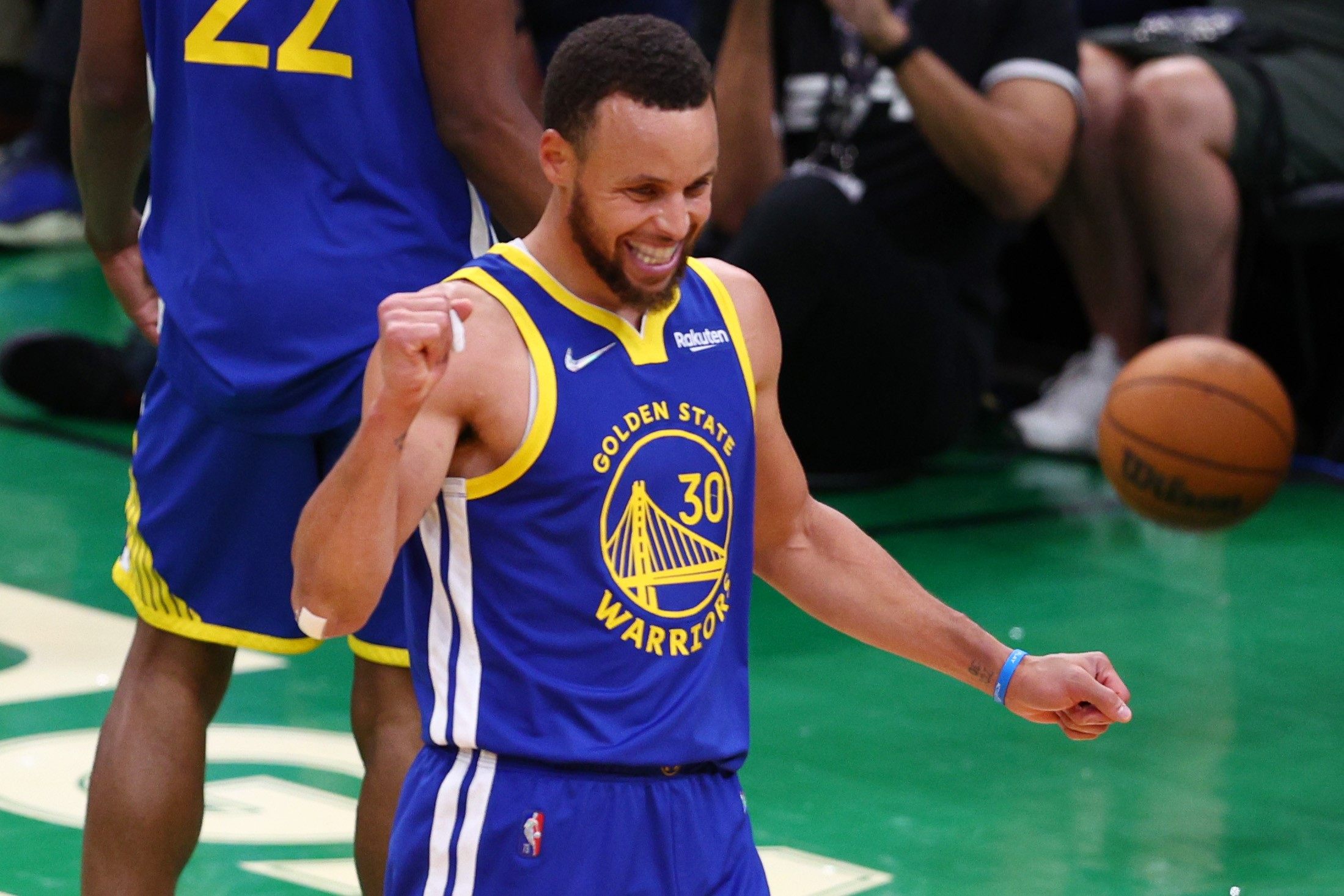 Steph Curry celebrates after winning his fourth NBA title with the Golden State Warriors. Photo: AFP