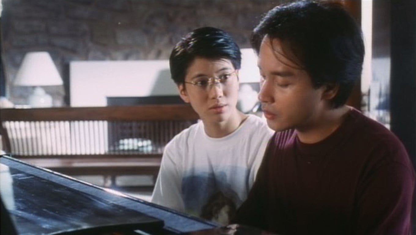 Anita Yuen (left) and Leslie Cheung in a still from He’s a Woman, She’s a Man (1994).