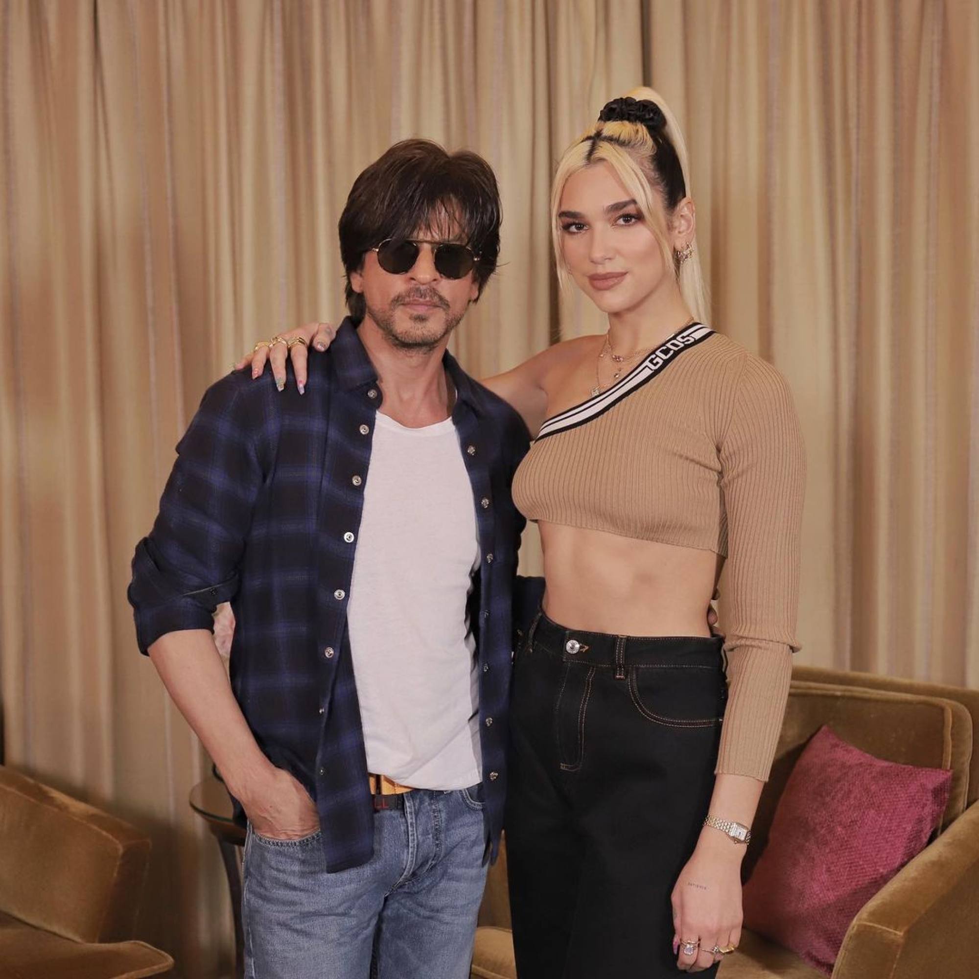 Shah Rukh Khan with pop singer Dua Lipa. Photo: @iamsrk/Instagram