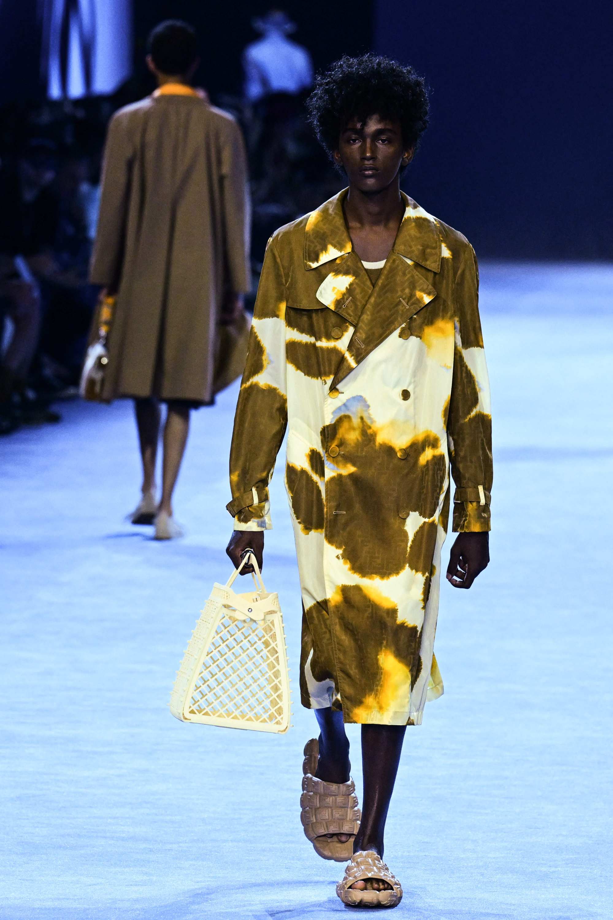 2022 Gift Style Louis Vuitton For Women Men Paris New York Milan Fashion  Show - Trends Bedding