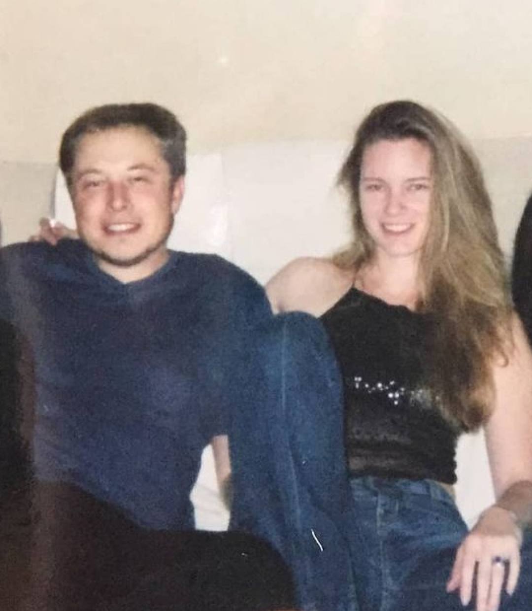 Who Is Elon Musks Teen Transgender Daughter Vivian Jenna Wilson The 18 Year Old Twin Is 8388