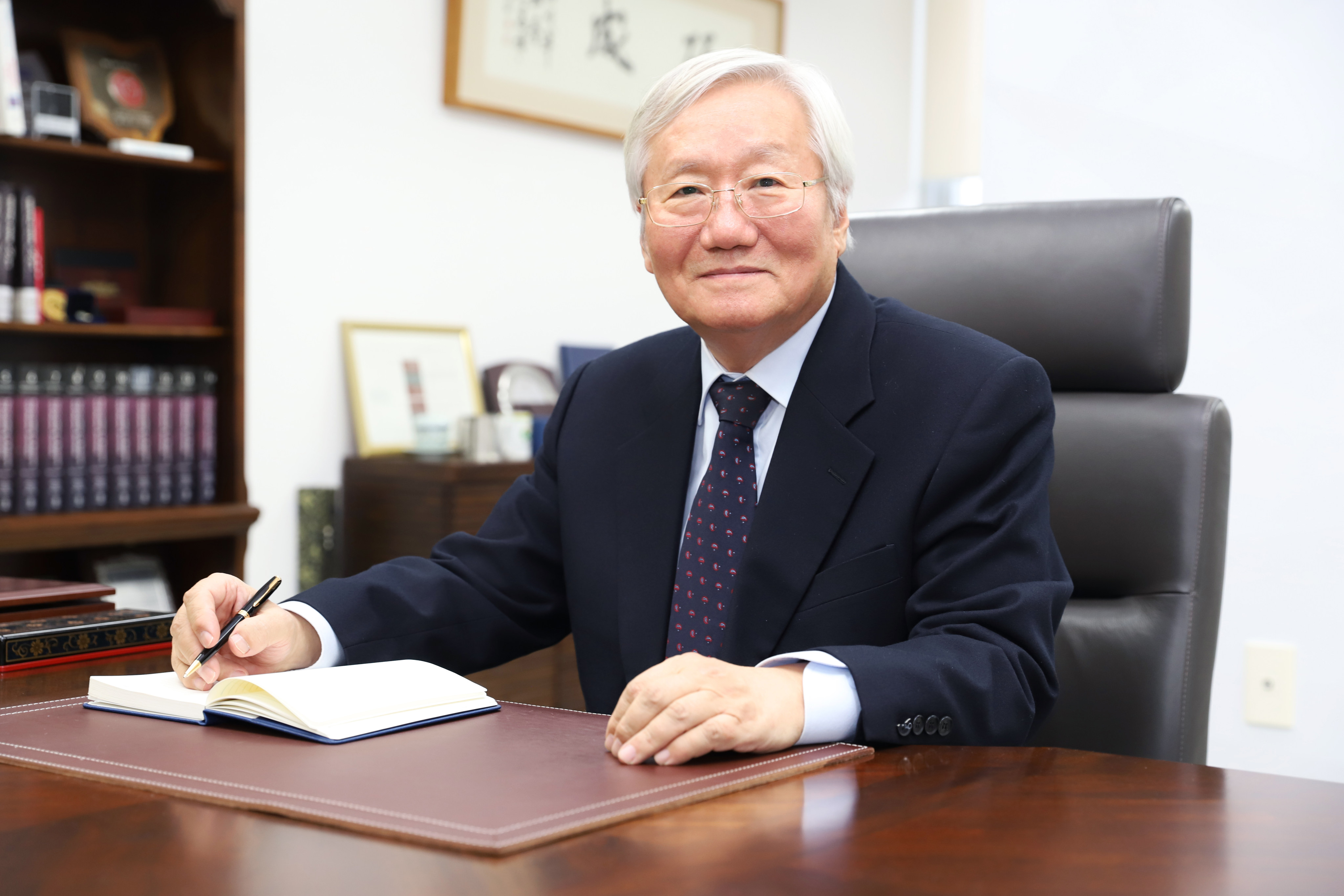 Professor Ham Won-hun, chairman of Yonsung Fine Chemicals