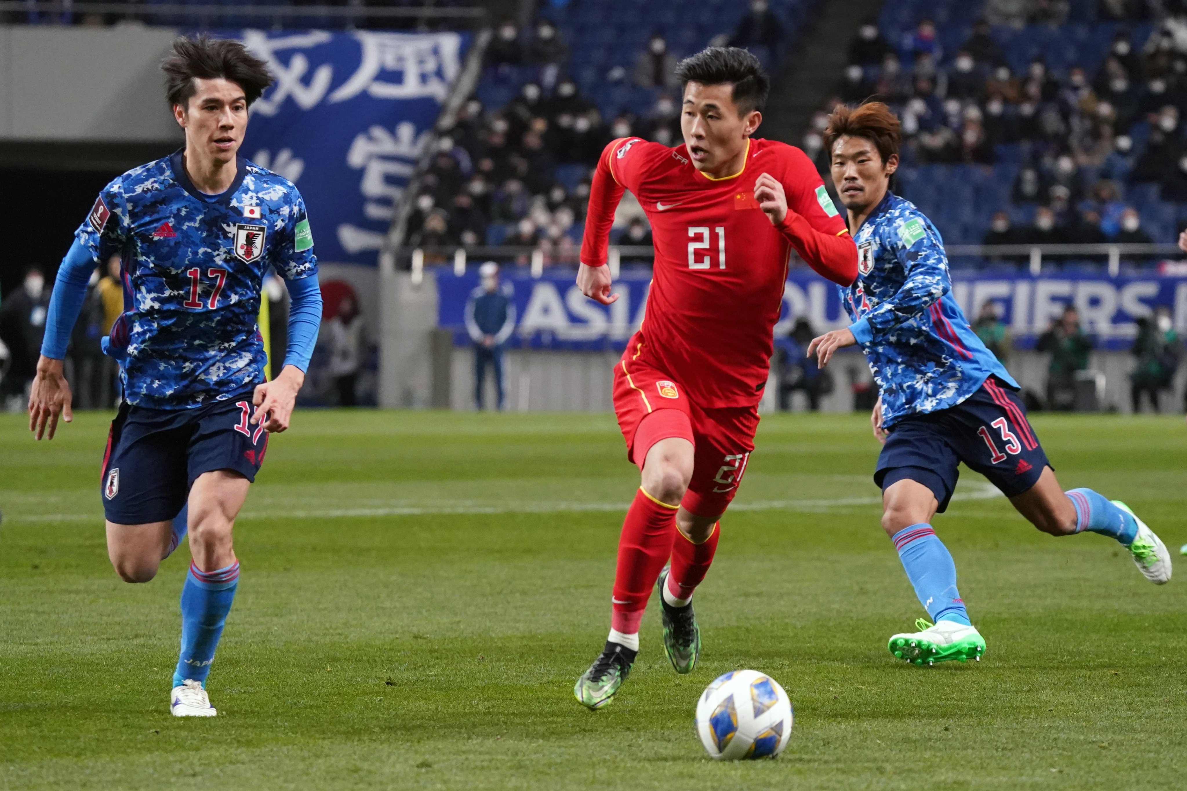 China face Japan during the FIFA World Cup Asian Qualifier Final Round Group B match in Saitama. Photo: Getty Images