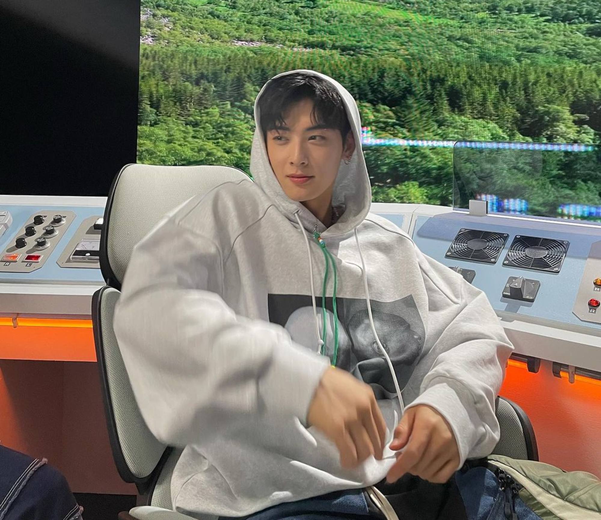 Is Cha Eun-woo about to be Korea's next Hollywood darling? Reportedly  offered the lead role in K-pop: Lost in America with Rebel Wilson, the  Astro singer is loved for his K-dramas and