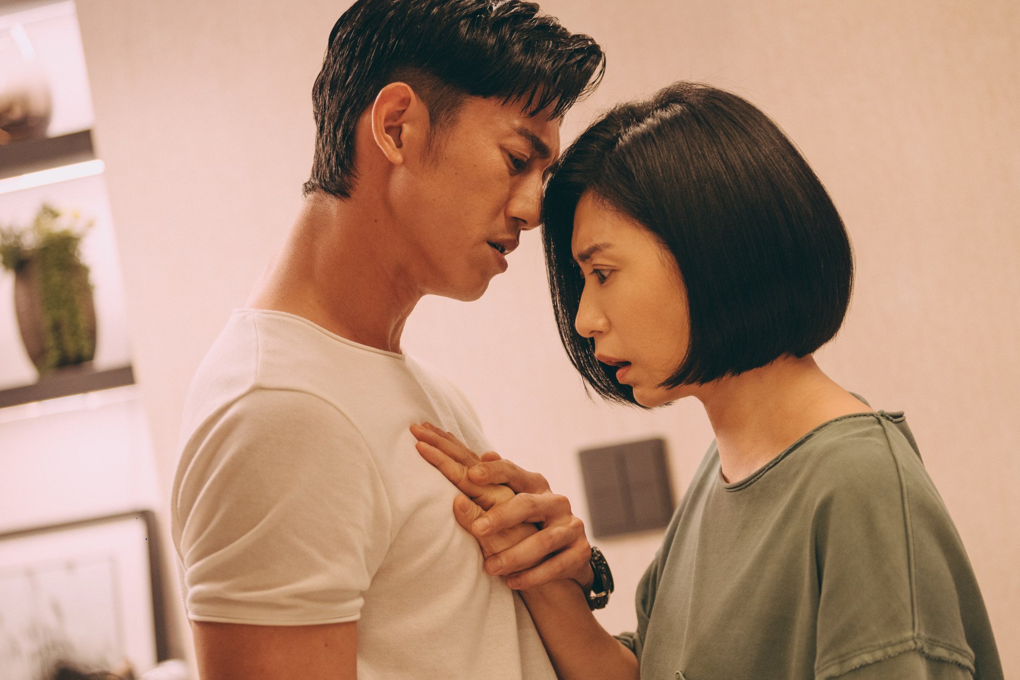 Netflix drama review: Mom, Don't Do That! – Billie Wang, Alyssa Chia lead  Taiwanese story about grief, loss and dating