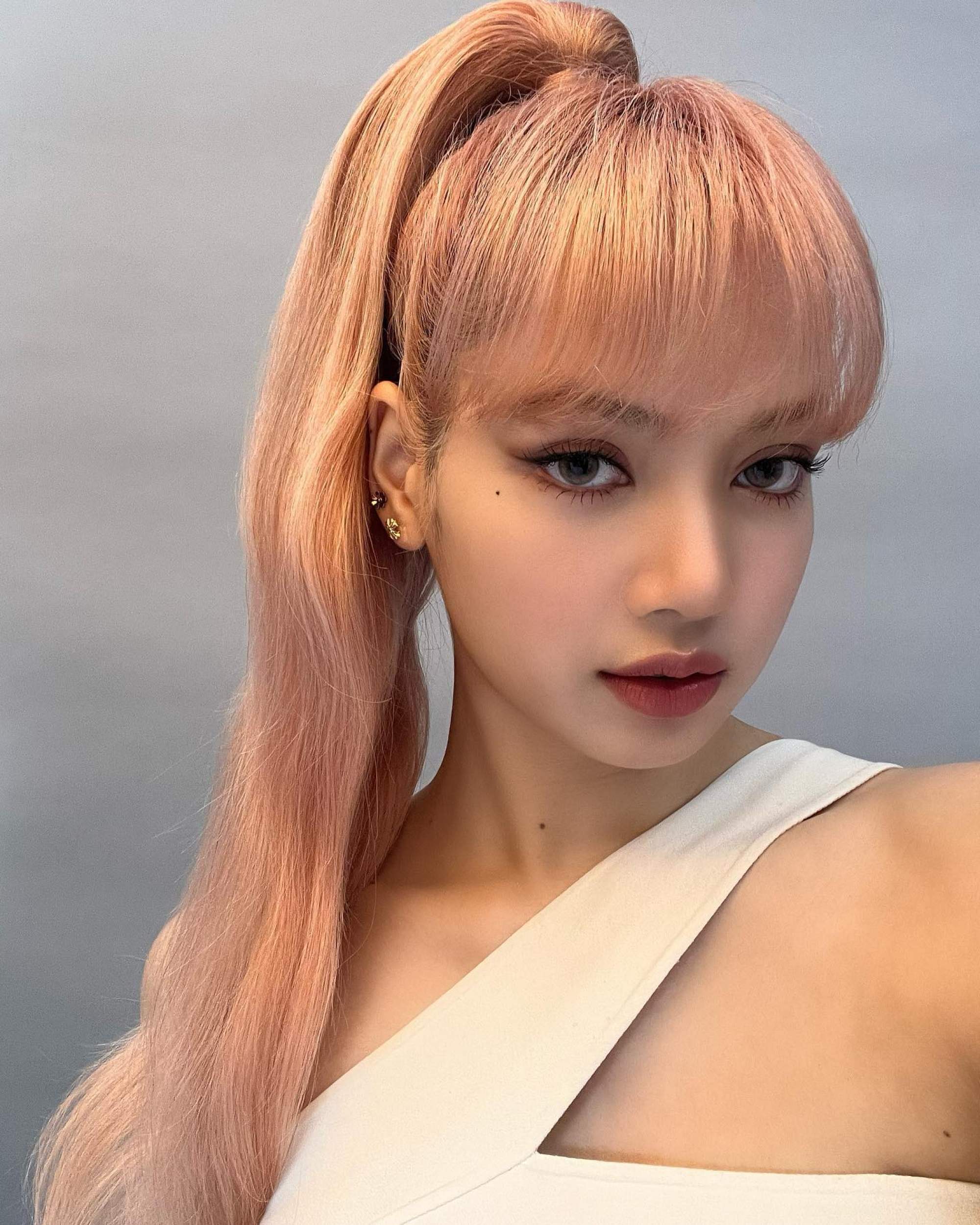 theqoo] BLACKPINK LISA, DATING LOUIS VUITTON GROUP'S 2ND