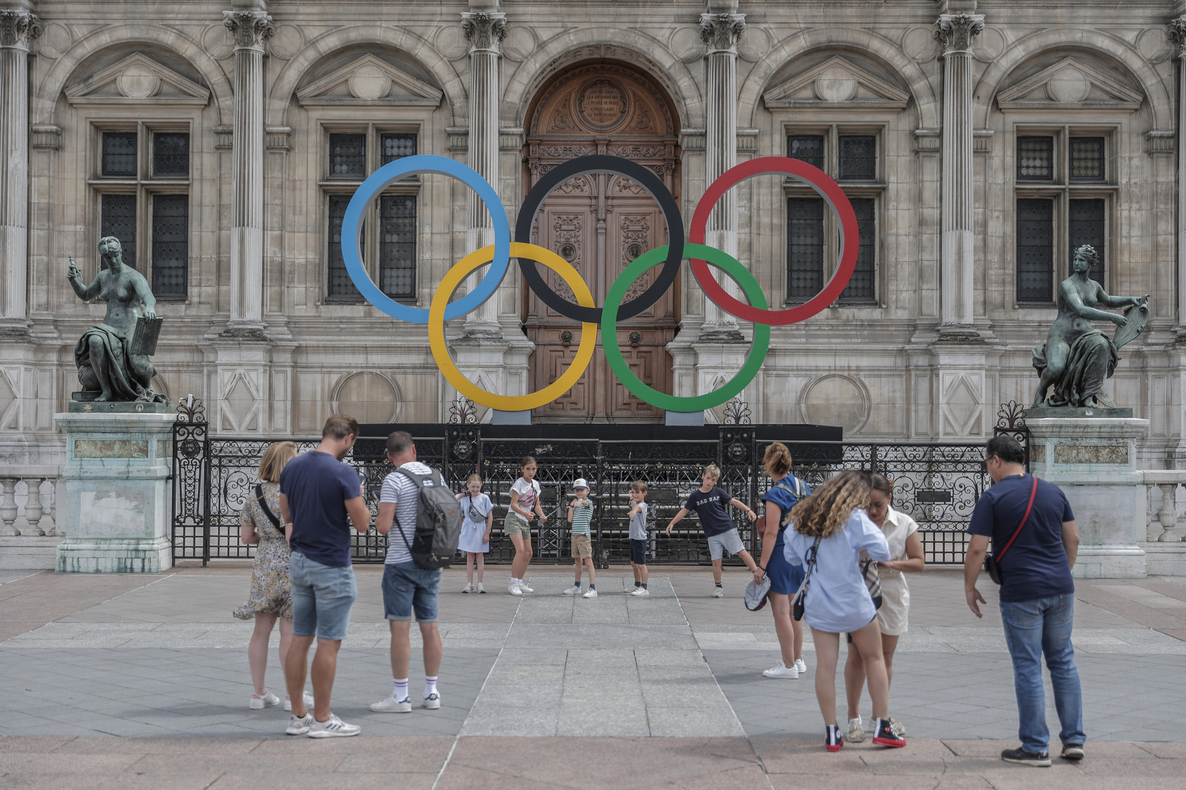 Поедут ли спортсмены на олимпиаду в париж. Олимпийские игры в Париже 2024. Игры в Париже 2024.