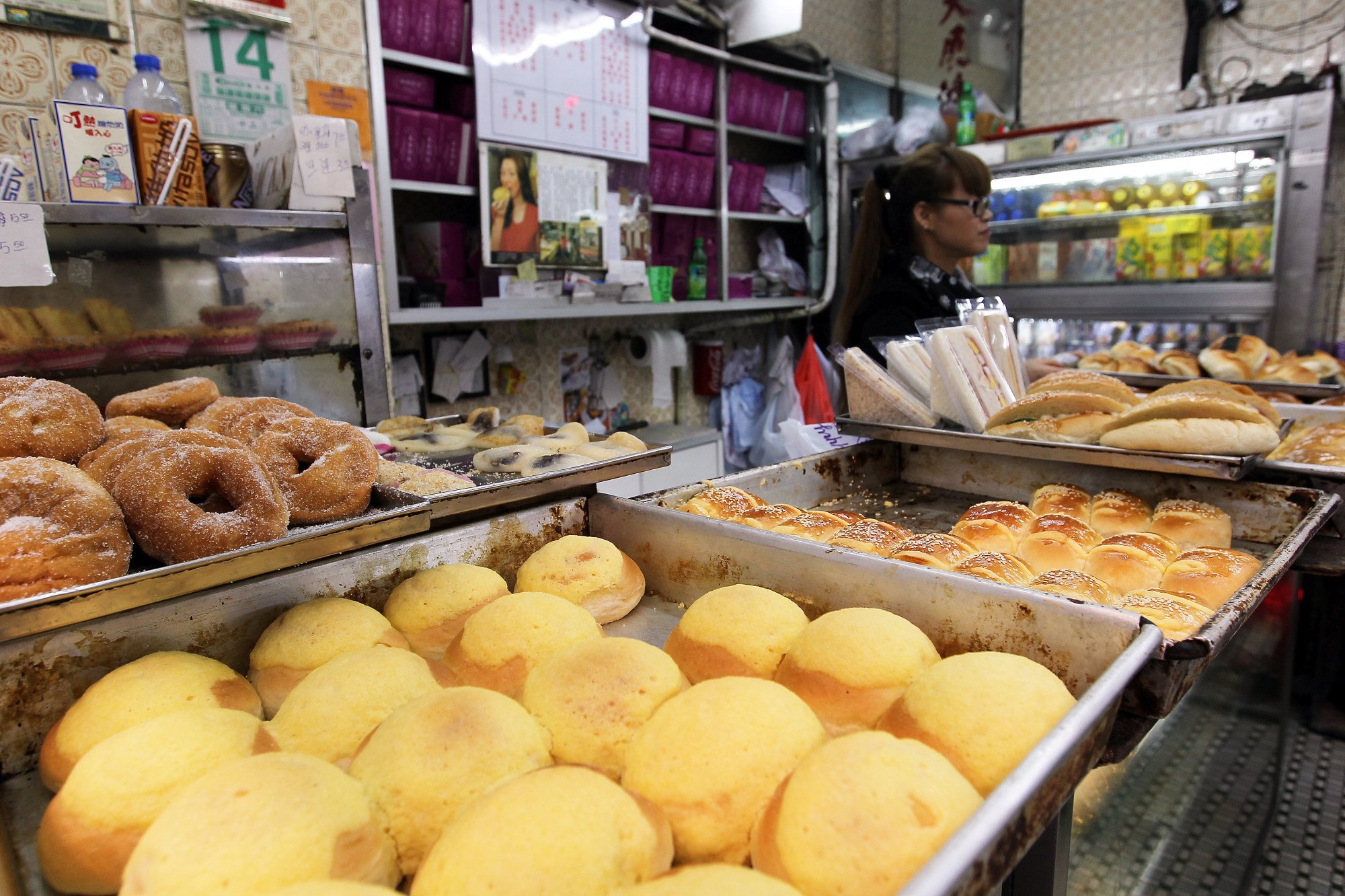 Los dulces estarán en exhibición en Happy Cake Shop en Wan Chai, que cerrará el próximo mes.  Foto: SCMP.