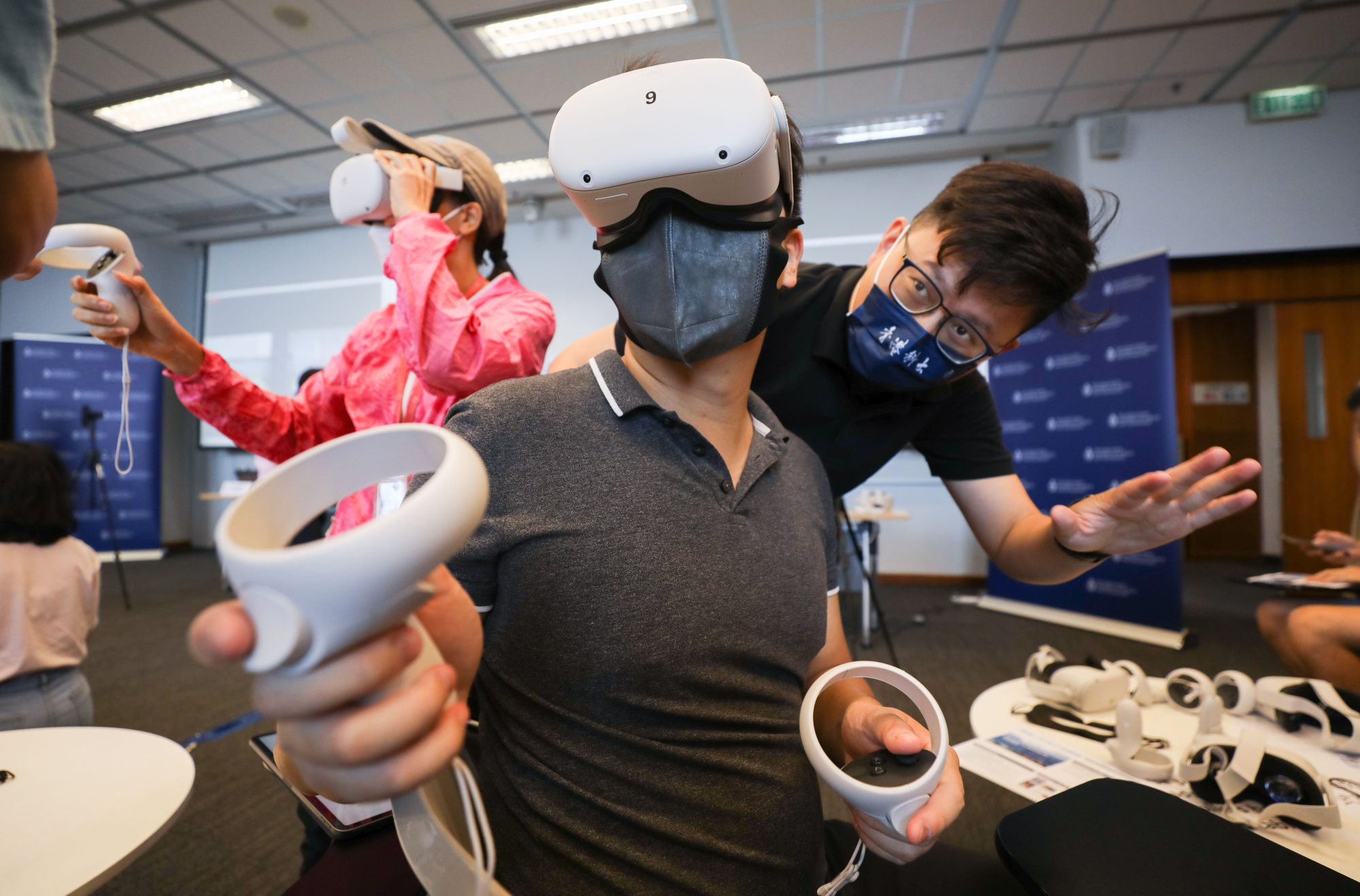 Students can enter HKUST’s campus in the metaverse by wearing virtual reality headsets. Photo: Xiaomei Chen