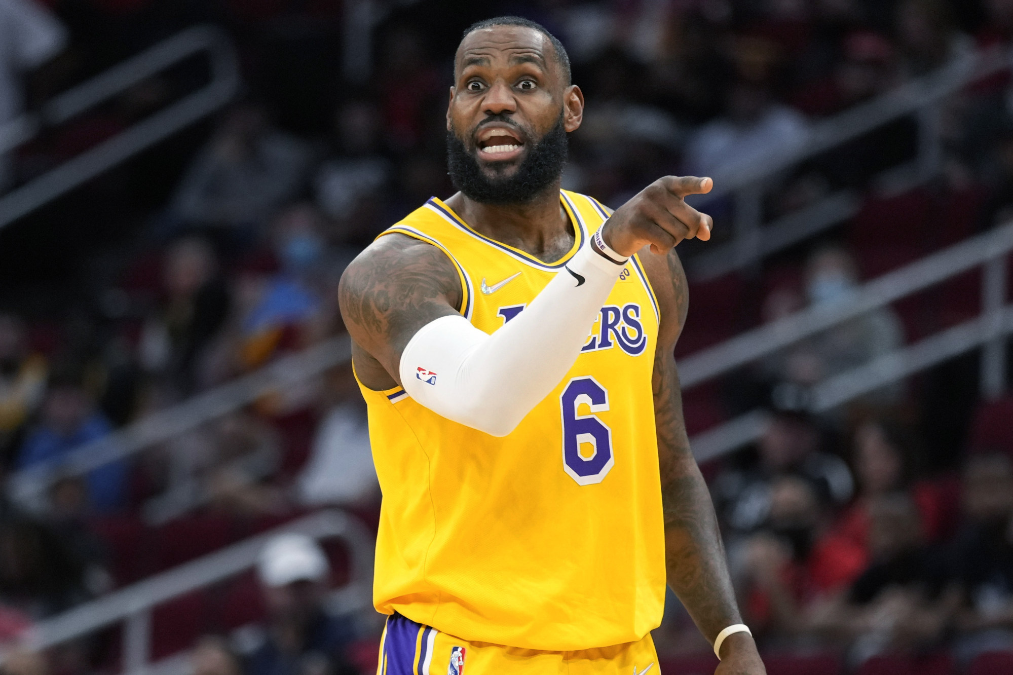 12 richest NBA players of 2022 – net worths, ranked: from billionaires  LeBron James and Michael Jordan and their Nike deals, to Shaquille O'Neal  and Magic Johnson – but who became a