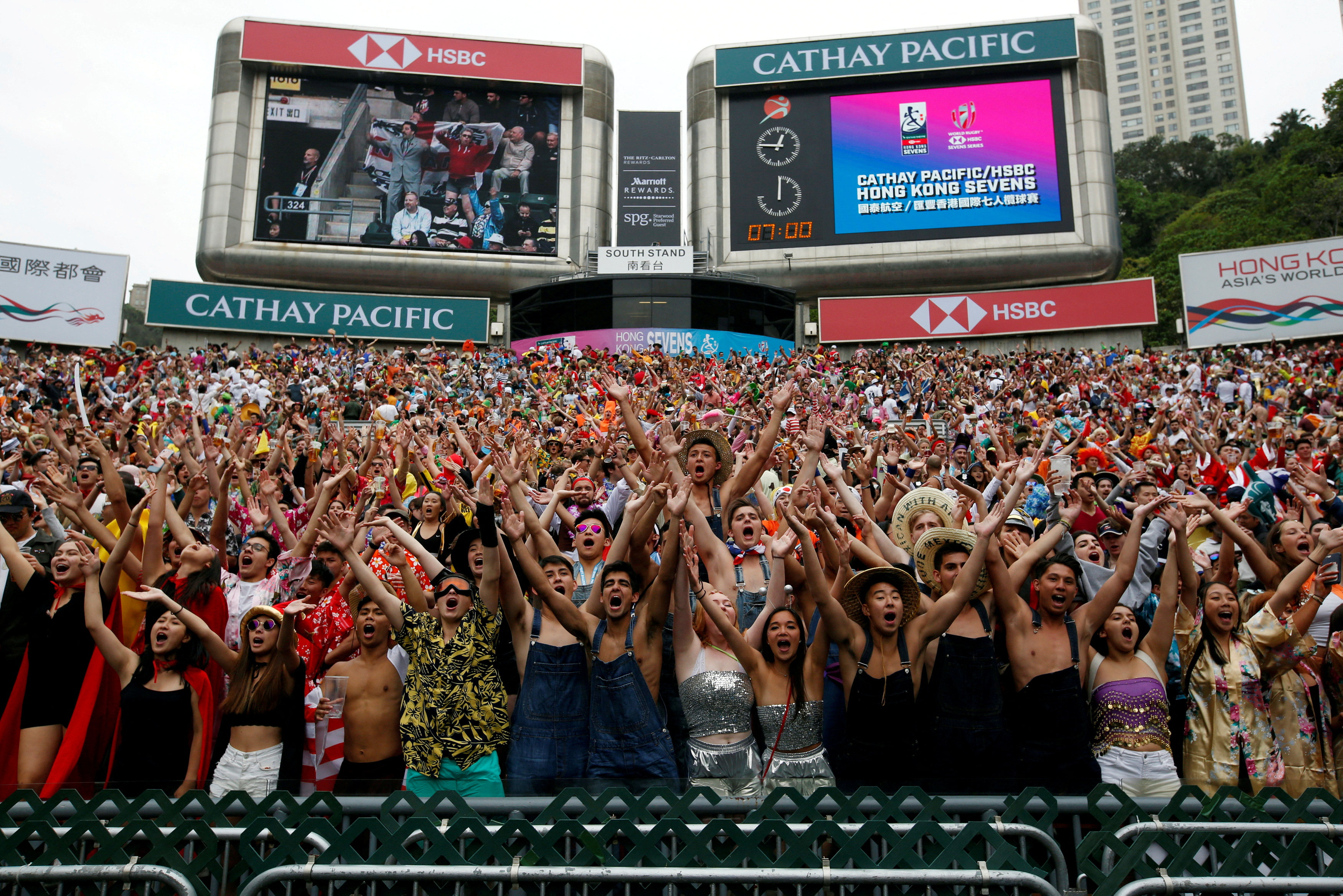 The Cathay Pacific/HSBC Hong Kong Sevens will return to the city in November. Photo: Reuters