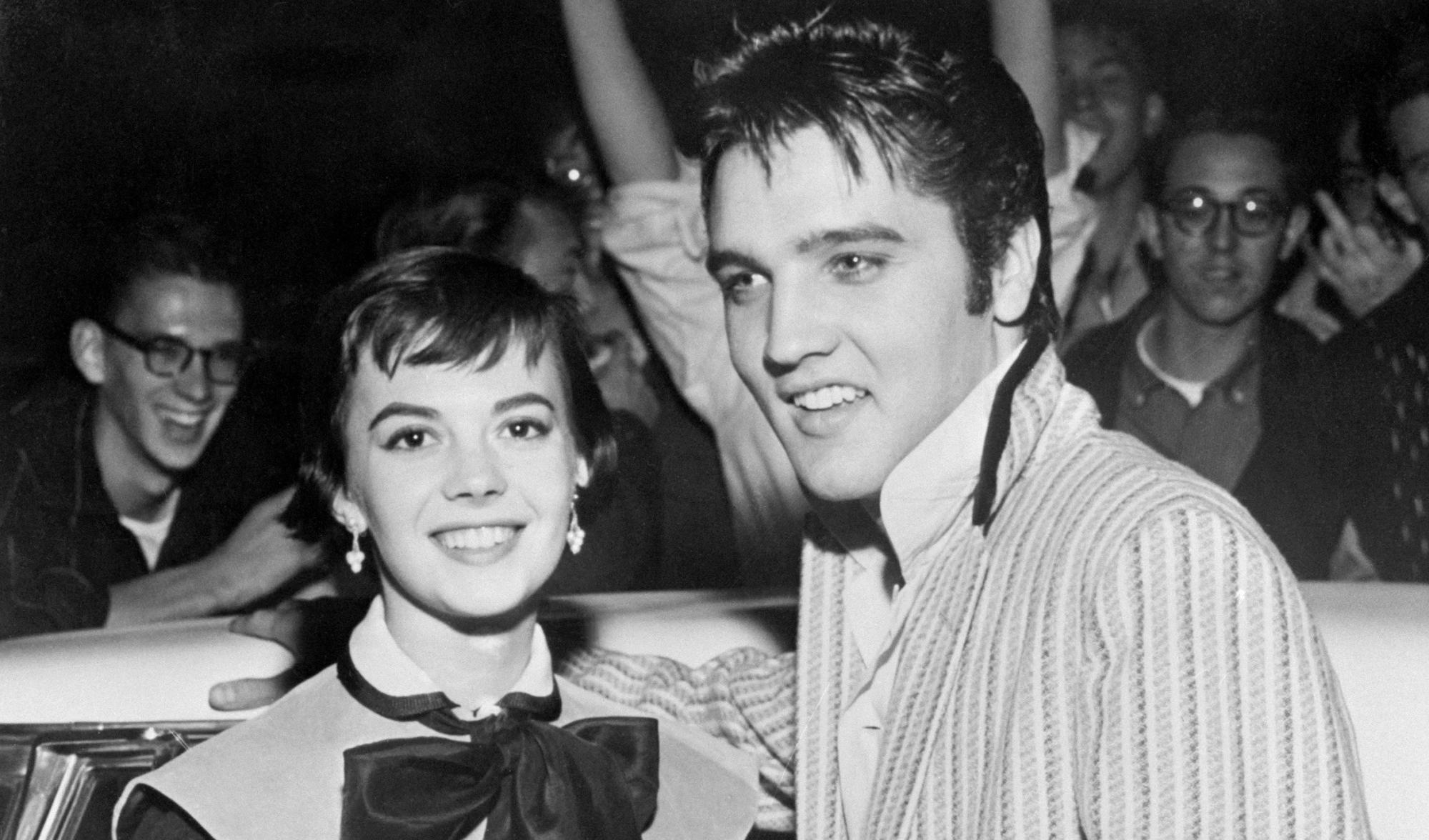 Inside Elvis Presley's weight loss battle: the King of Rock 'n' Roll gained  80kg during his final years following unhealthy food habits like the 'Elvis  sandwich' and rumoured eating disorders