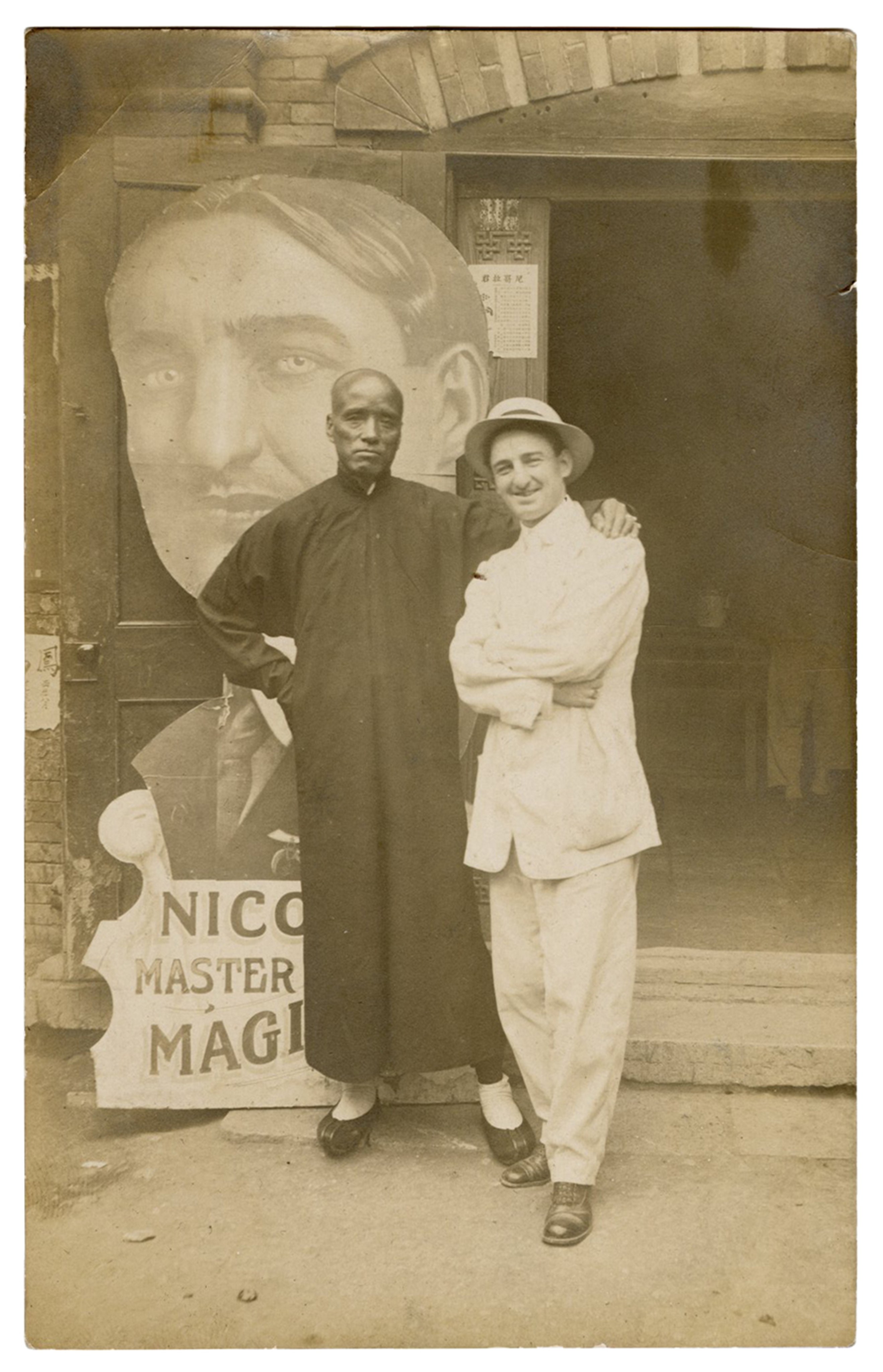 Ching Ling Foo (left) with American fellow magician Nicola around 1925. Foo took America by storm at the turn of the 20th century and became one of the highest paid entertainers in the country. Photo: Getty Images