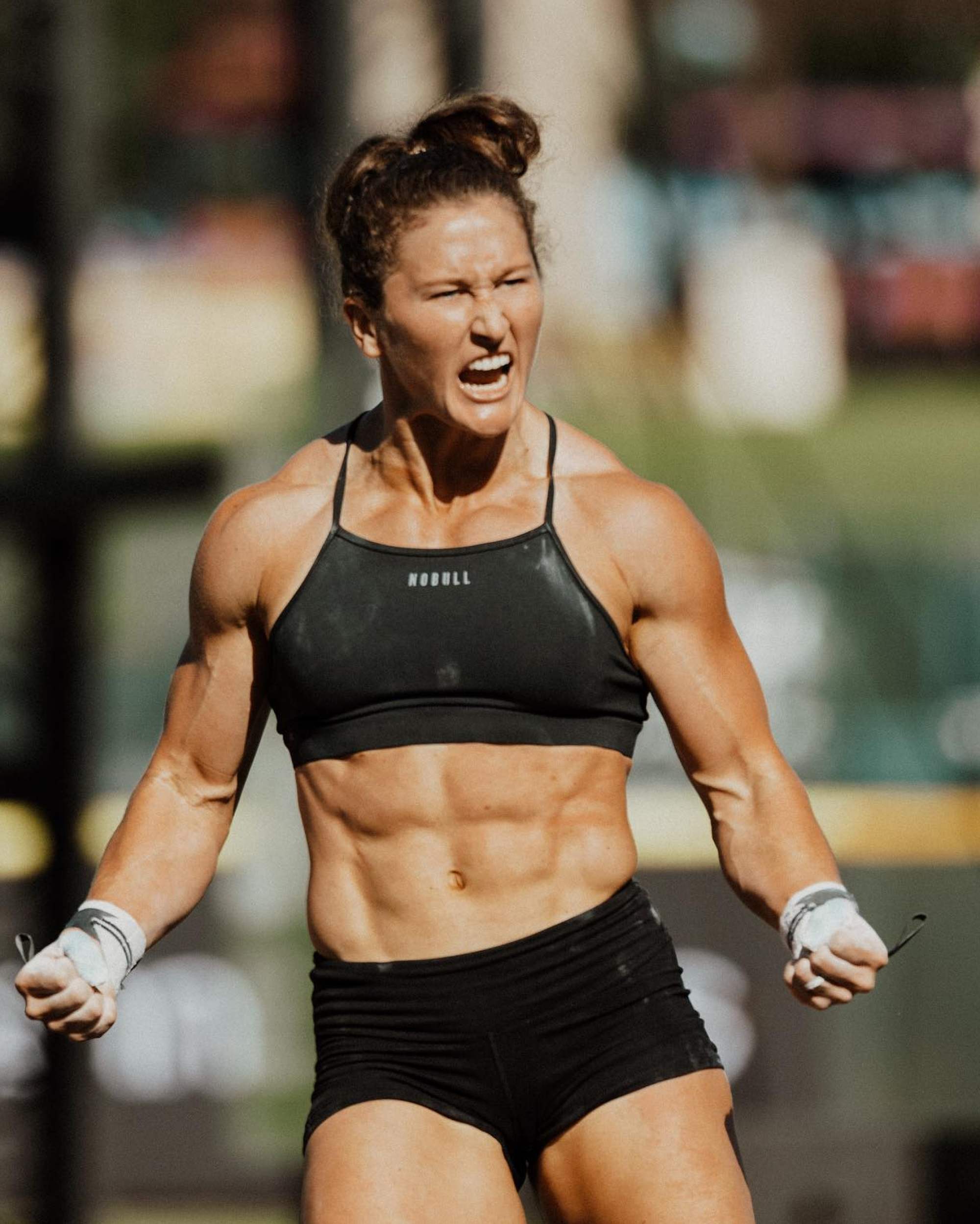 2022 CrossFit Games: Tia-Clair Toomey climbs leader board after rescheduled  second event