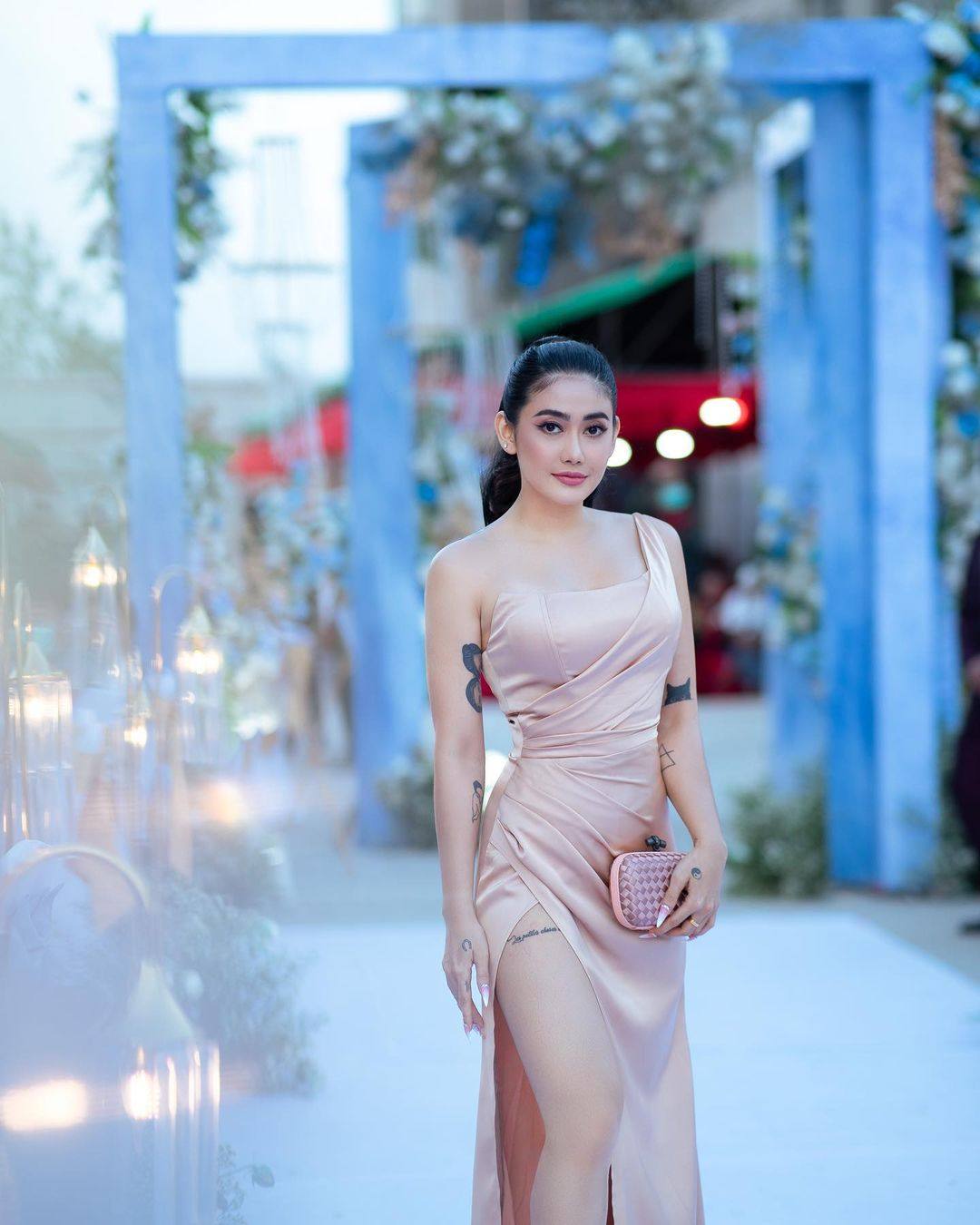 Thin zar wint kyaw porn