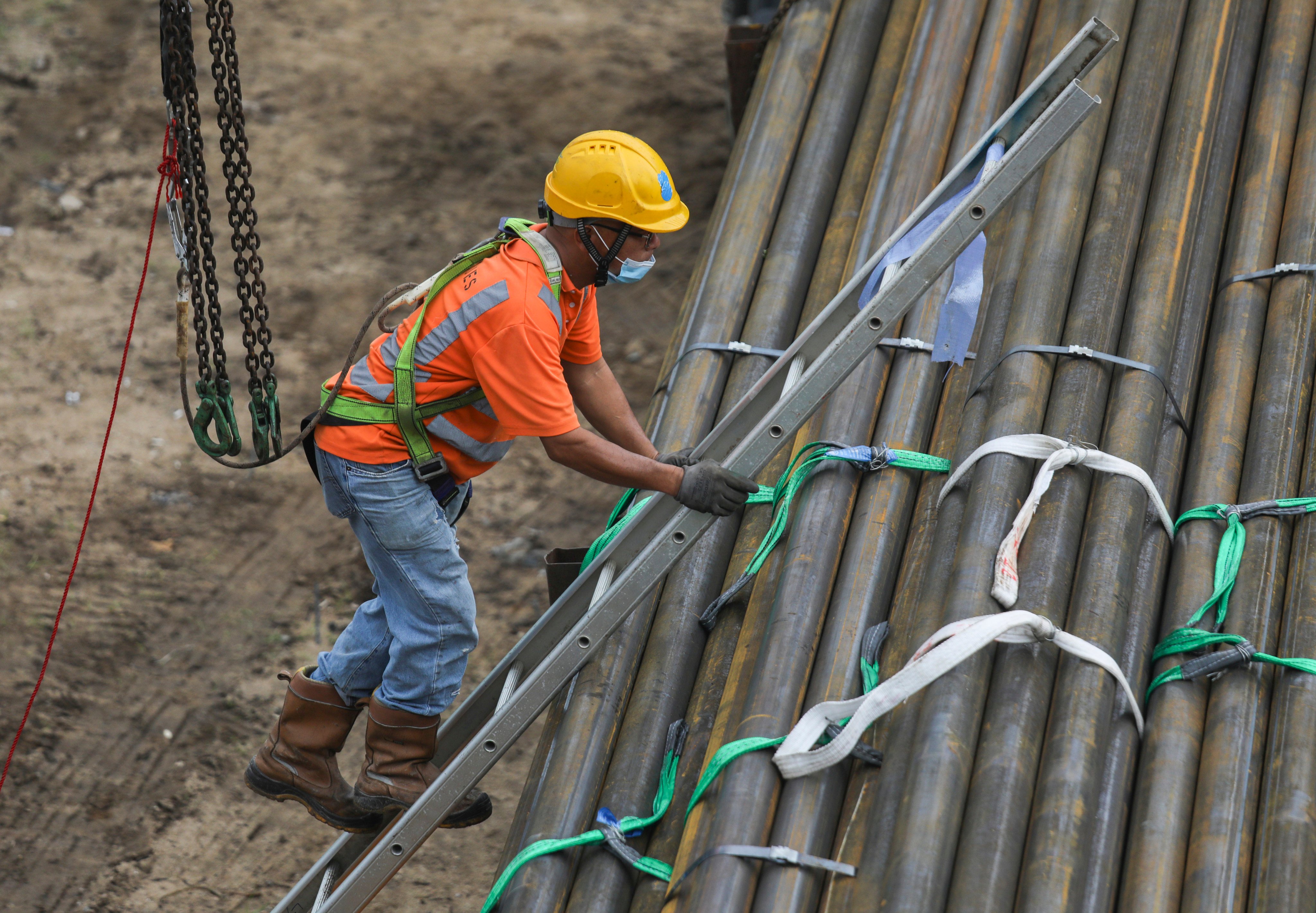 A construction worker in Central on August 4. Photo: Xiaomei Chen