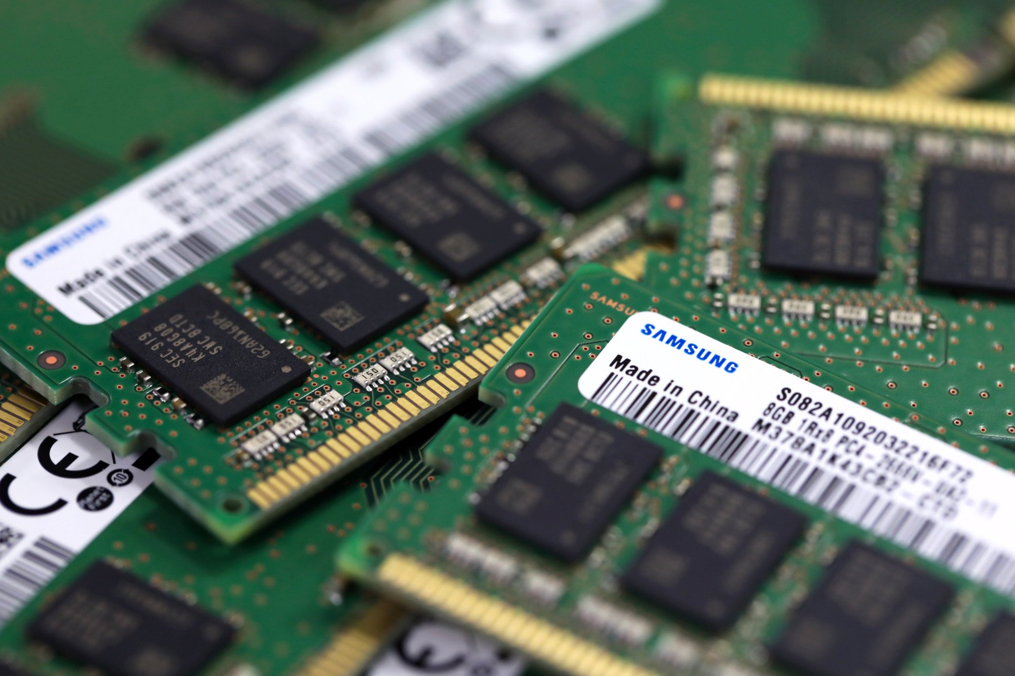 Memory chips manufactured by Samsung Electronics in China are seen in Seoul, South Korea, on July 9, 2019. Photo: Bloomberg