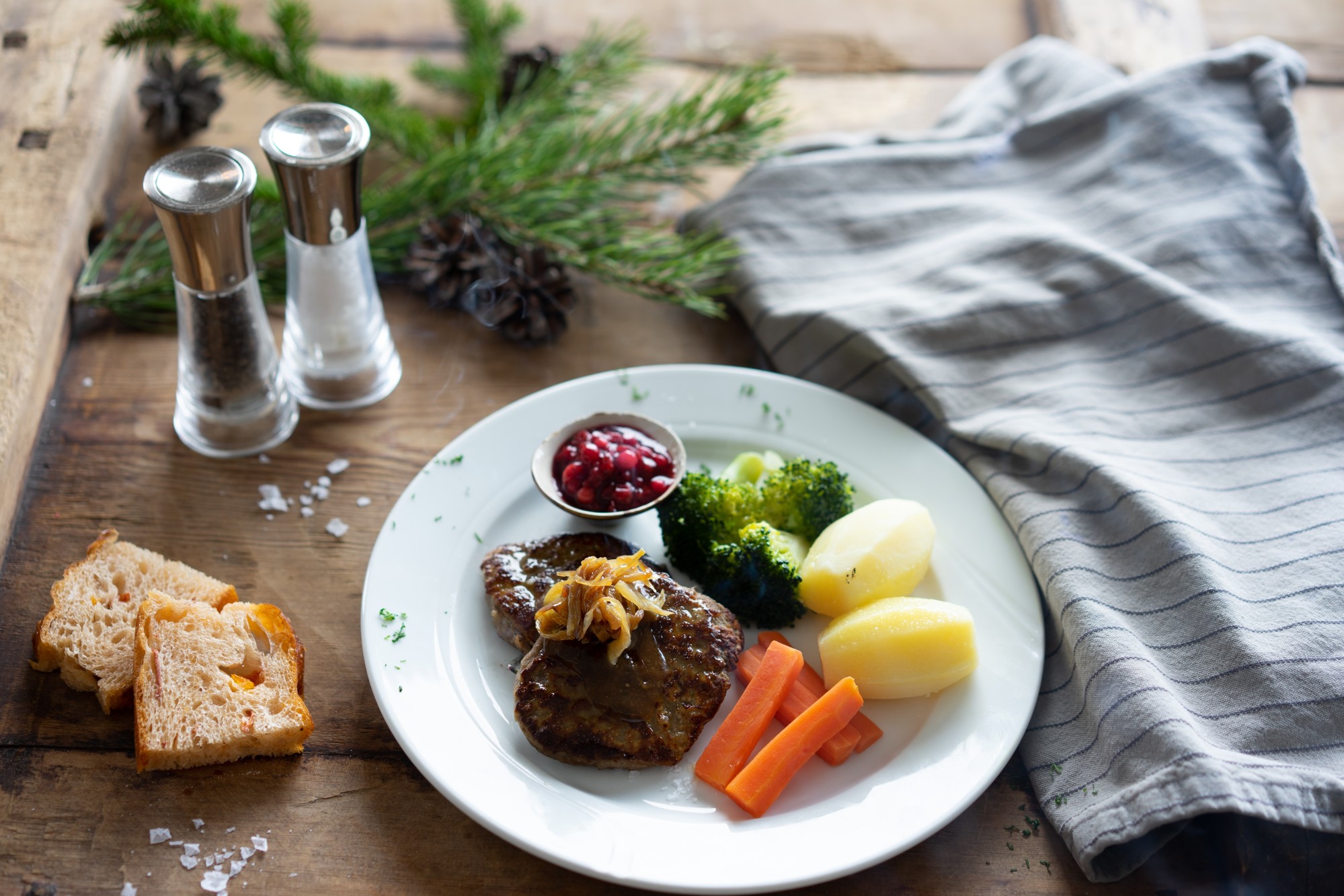A typical Norwegian meal of moose patties with potatoes and vegetables - the kind of casual Scandinavian fare Andrew Sun would like to see in Hong Kong. Photo: Shutterstock