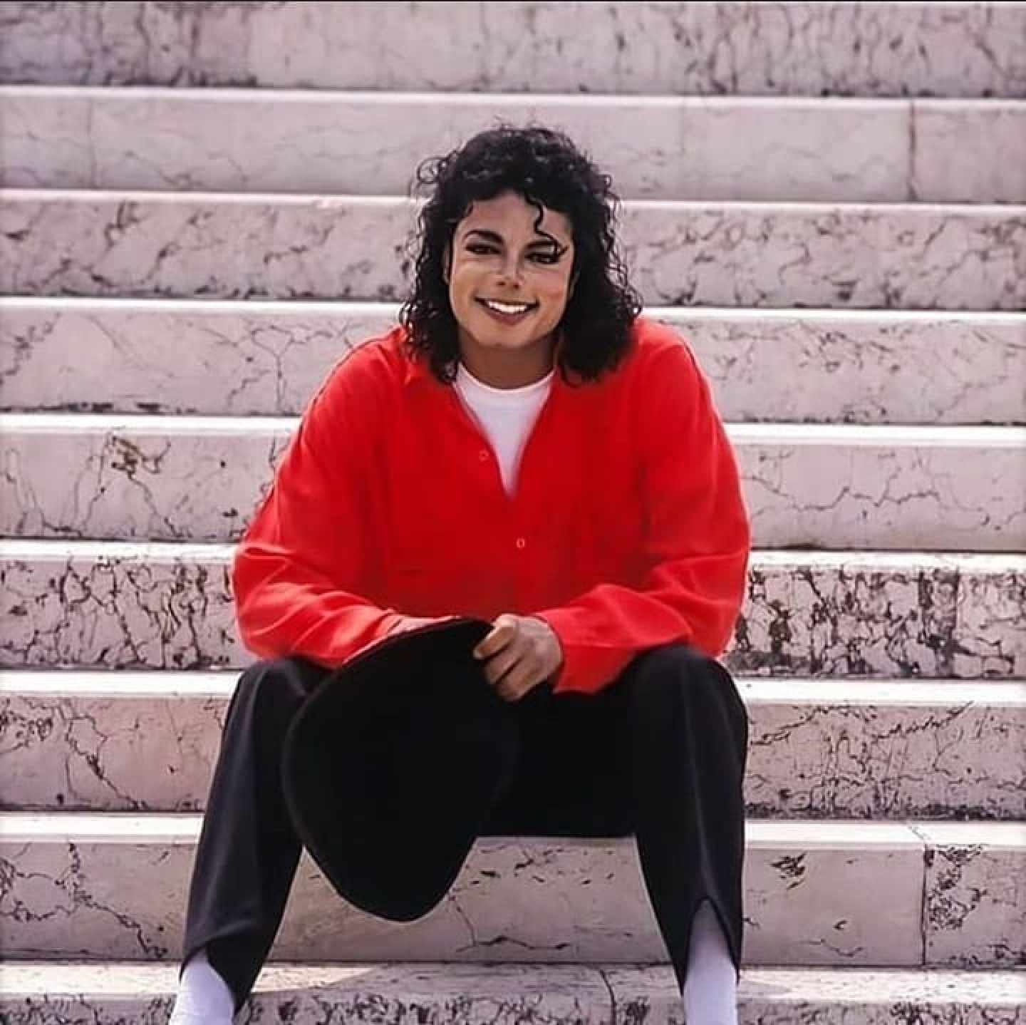 Why Did Michael Jackson Wear Single White Glove