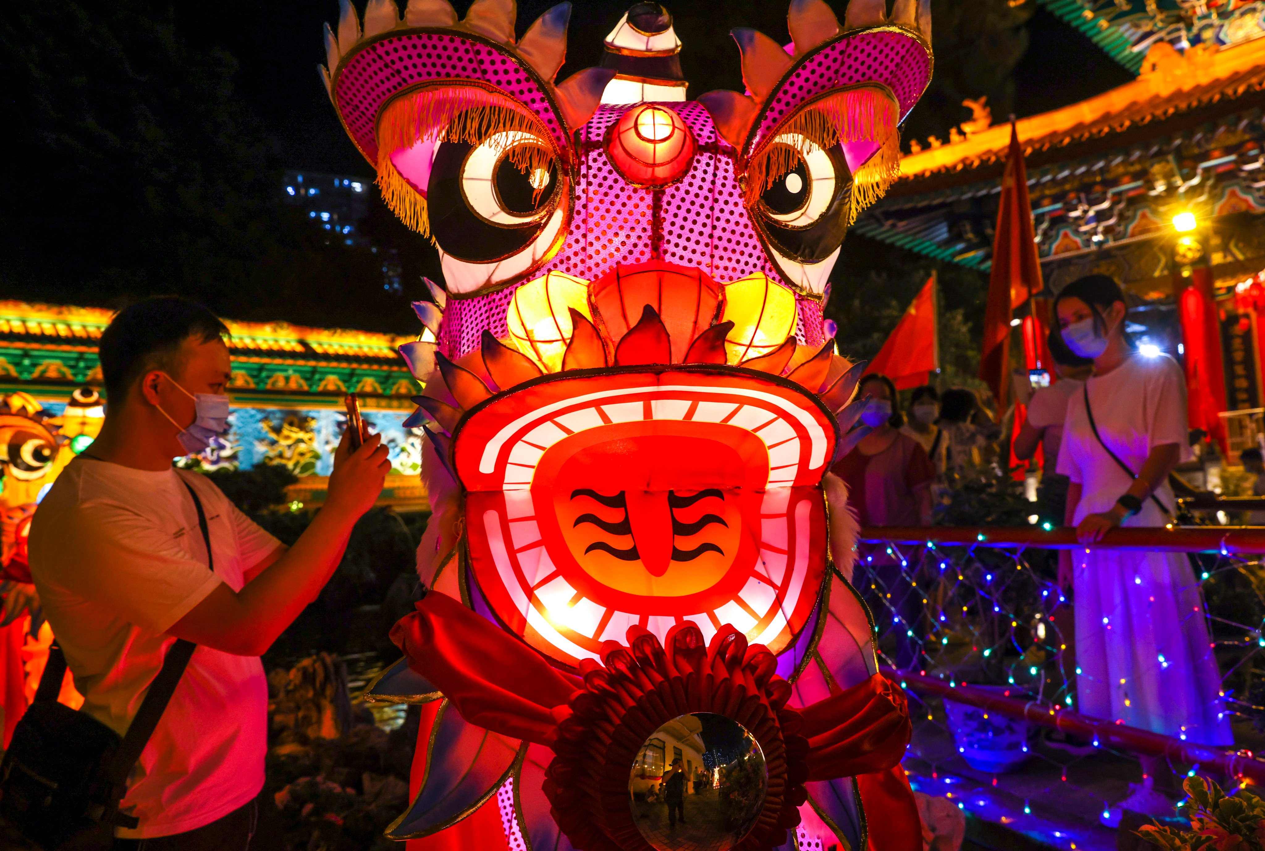 The lantern festival held at Sik Sik Yuen Wong Tai Sin Temple in 2021. Photo: Dickson Lee