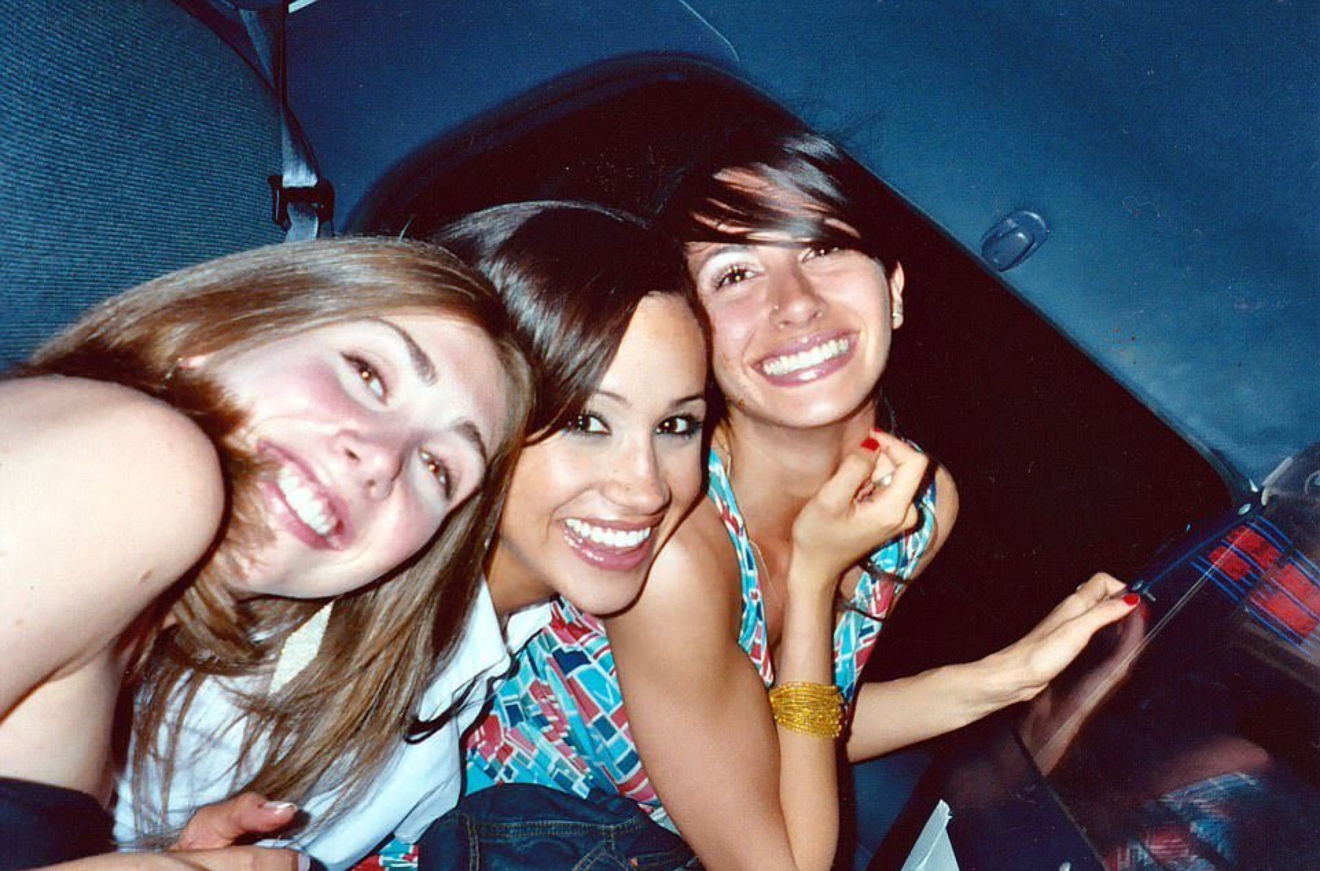 Meghan Markle celebrating her university graduation in 2003. Photo: @divineysl/Twitter
