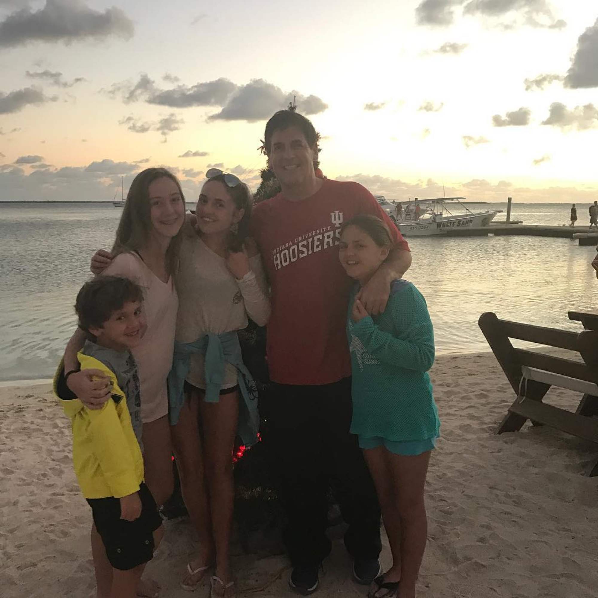 Inside Mark Cuban's humble parenting style: the Shark Tank billionaire  raised his 3 kids in a lavish mansion, but they don't have butlers and  chores are a must – he's close with