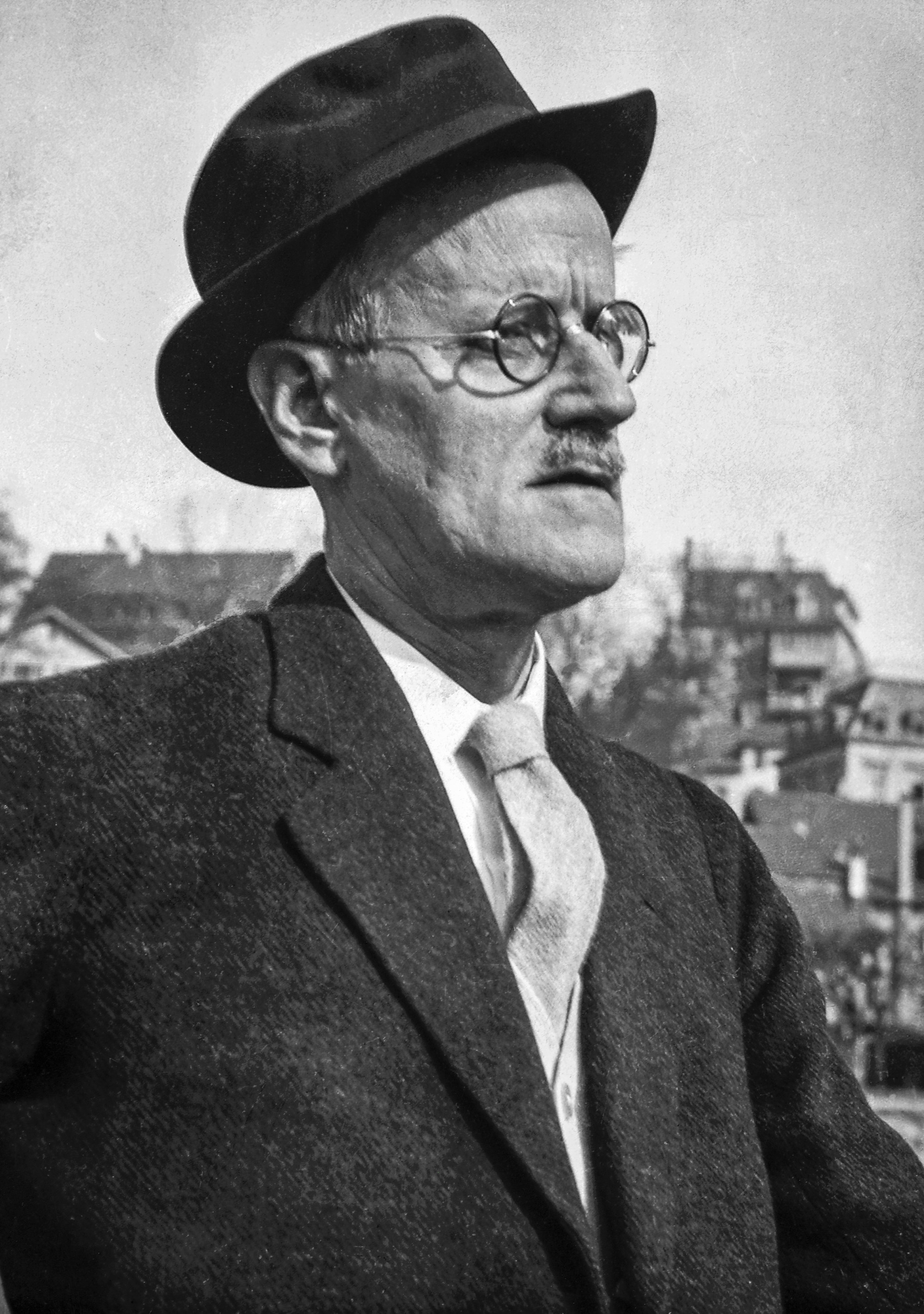 Дж джойс. Джойс писатель. James Joyce (1882-1941).