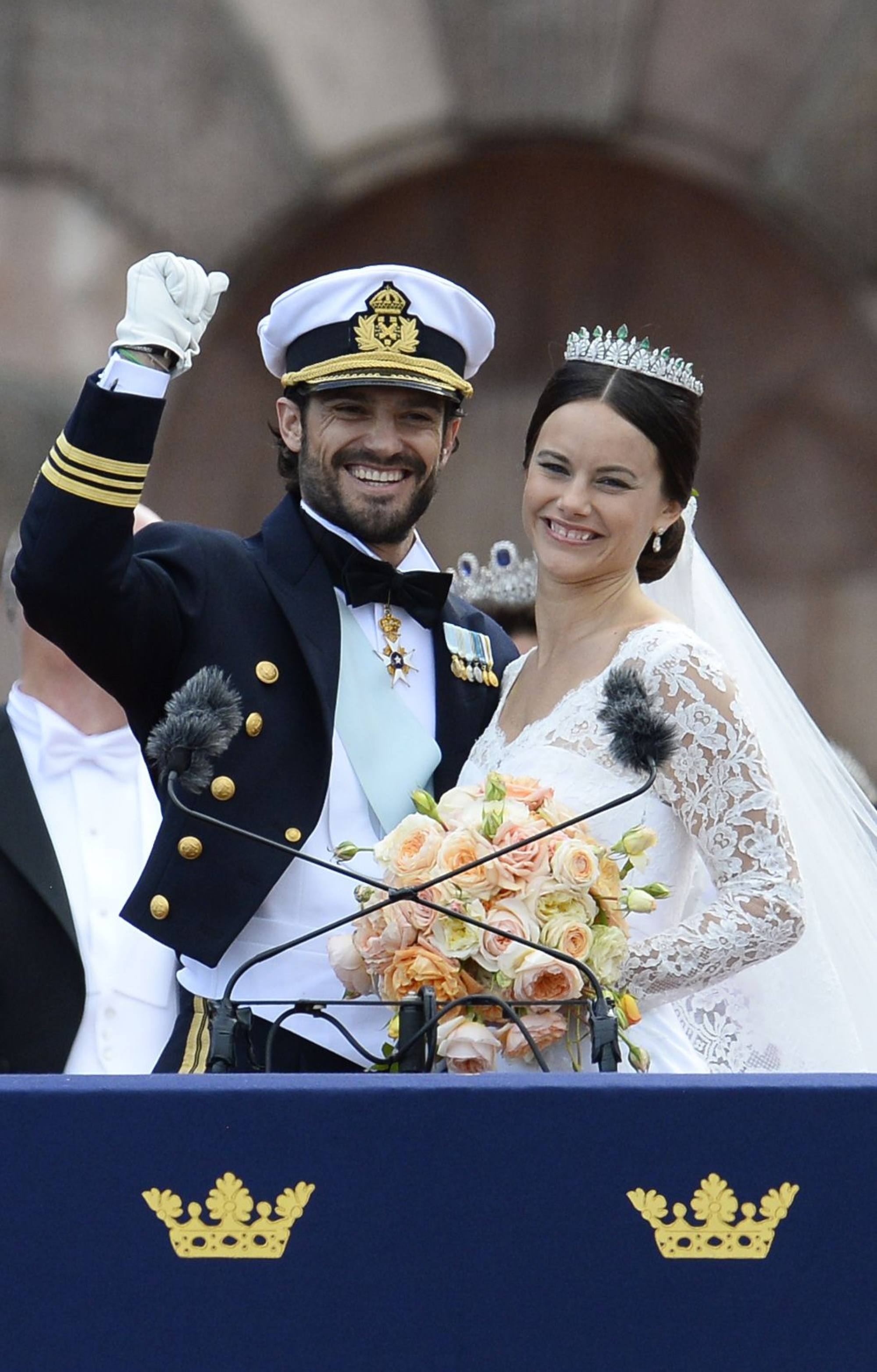 Henry Cavill and Prince Carl of Sweden look like brothers. : r/HenryCavill