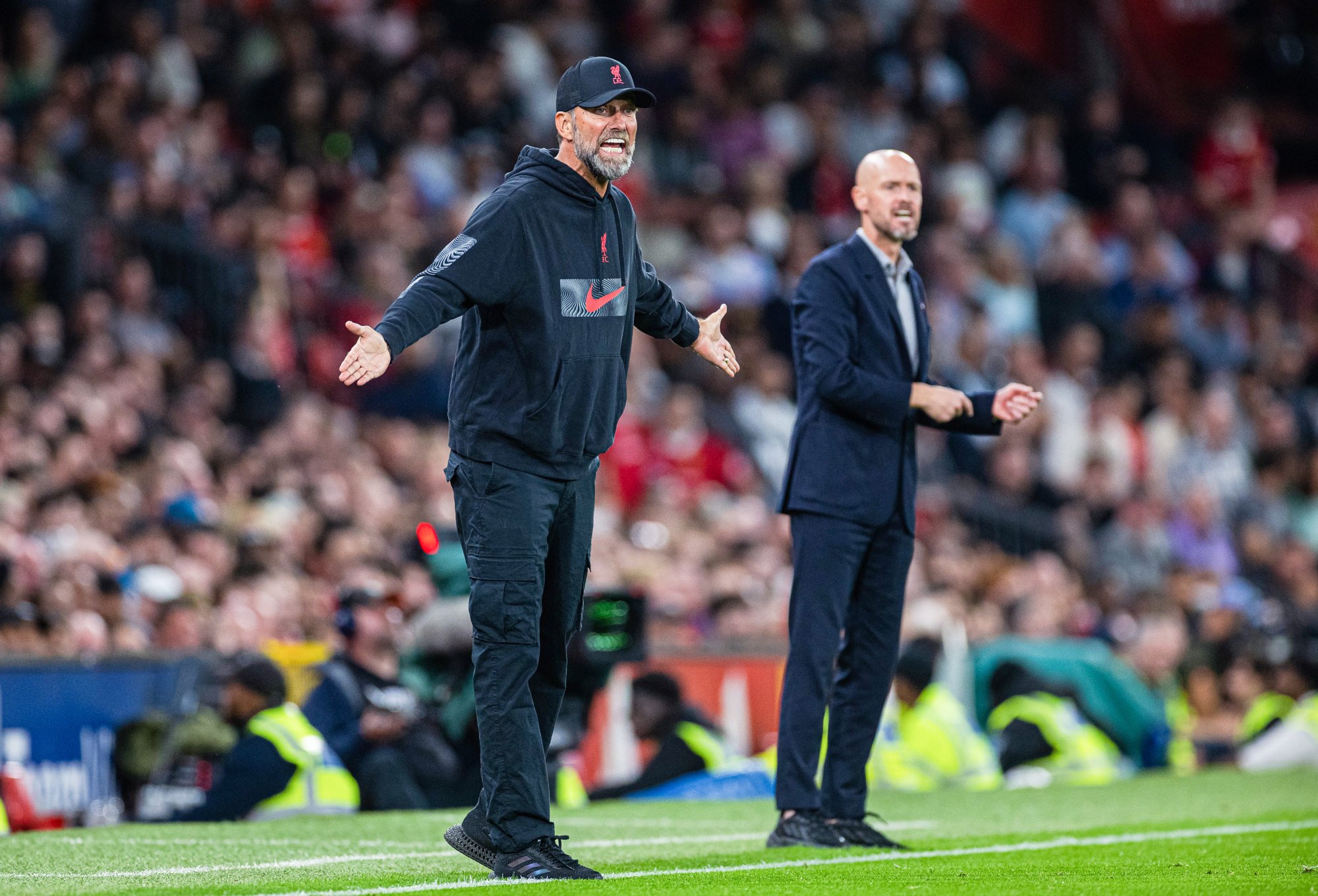It was a frustrating night for Liverpool manager Jurgen Klopp (left) but a happier one for counterpart Erik ten Hag. Photo: Xinhua