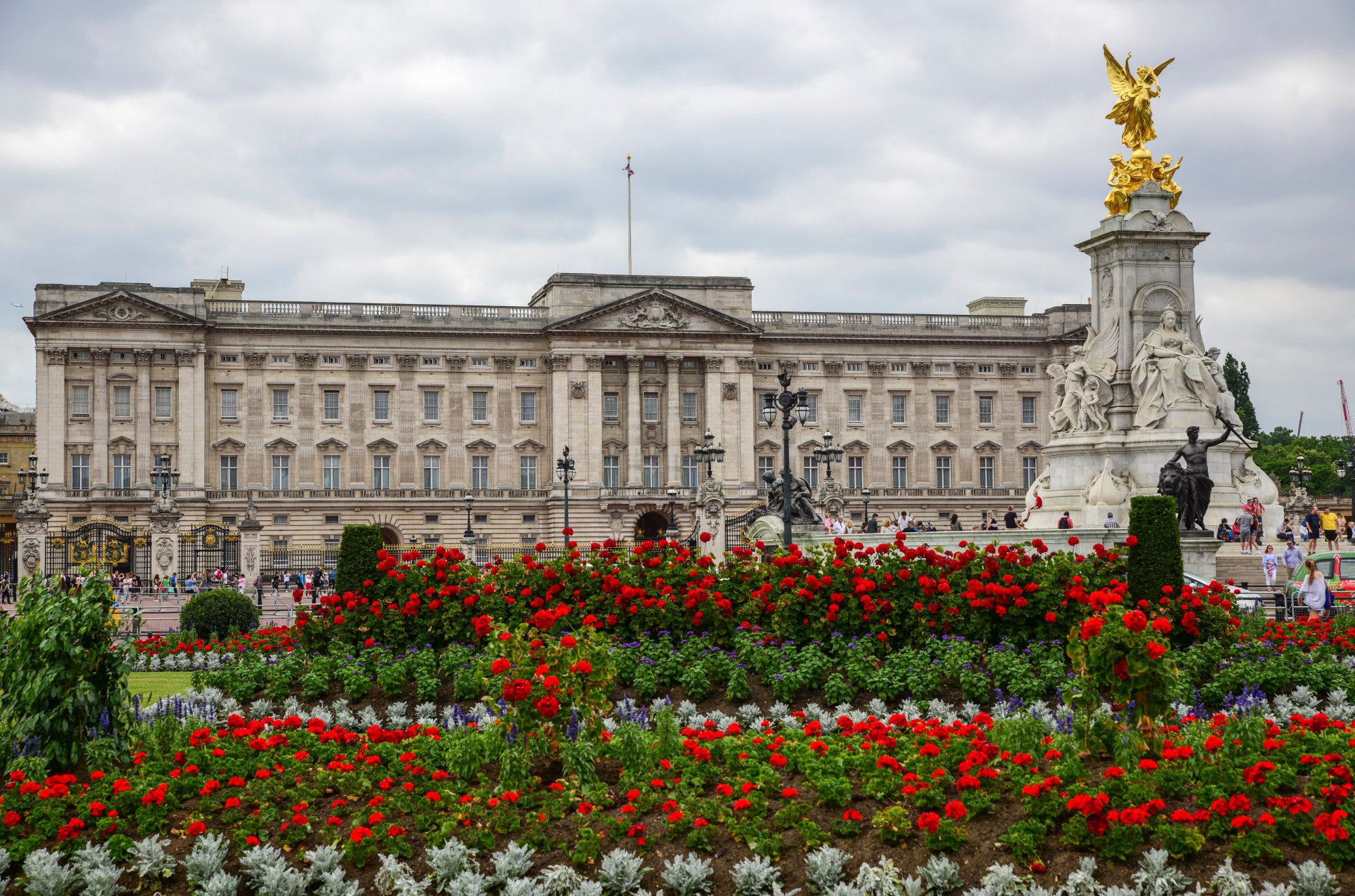 In Princess Diana’s Footsteps: A Walk Through London, Past Buckingham 