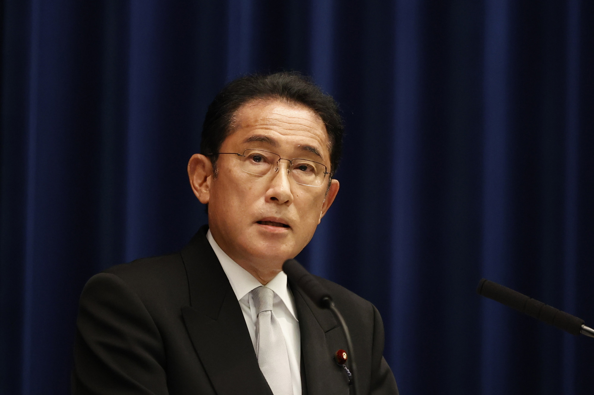 Japanese Prime Minister Fumio Kishida says he wants to “boost momentum in the international community towards the realisation of a world without nuclear weapons”. Photo: Pool via AP