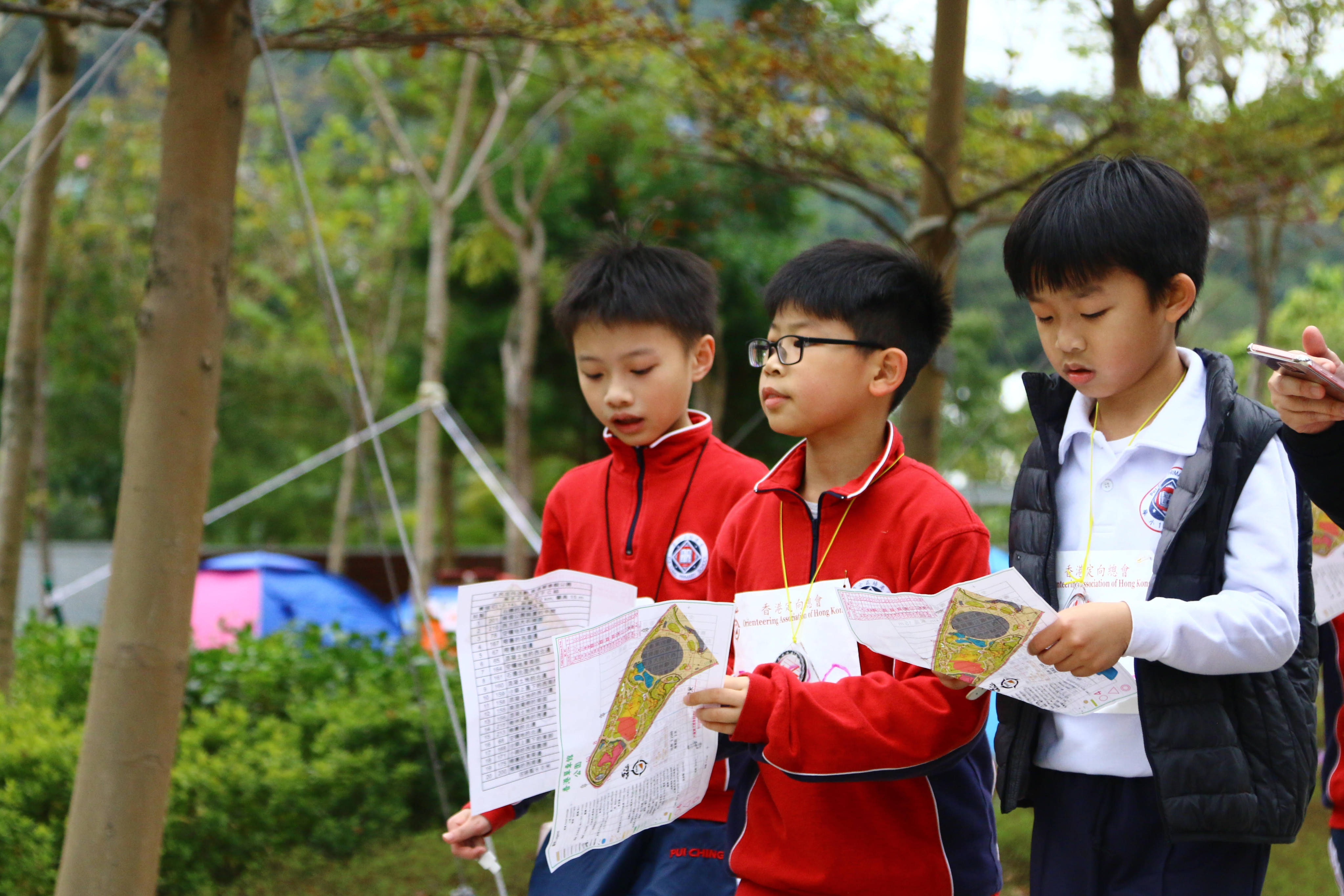 Children take part in an orienteering activity in Tseung Kwan O. Photo: SCMP