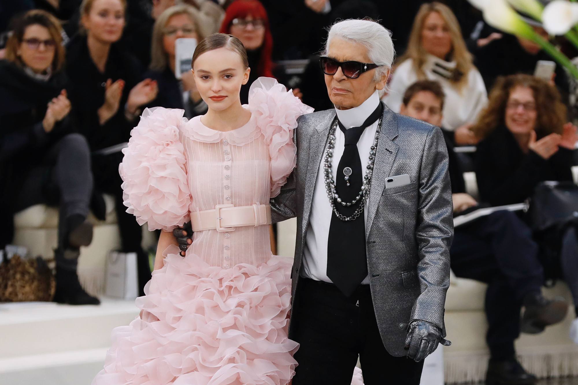 PIC] Lily-Rose Depp's Chanel Dress: Stunning Pink Ruffled Gown At